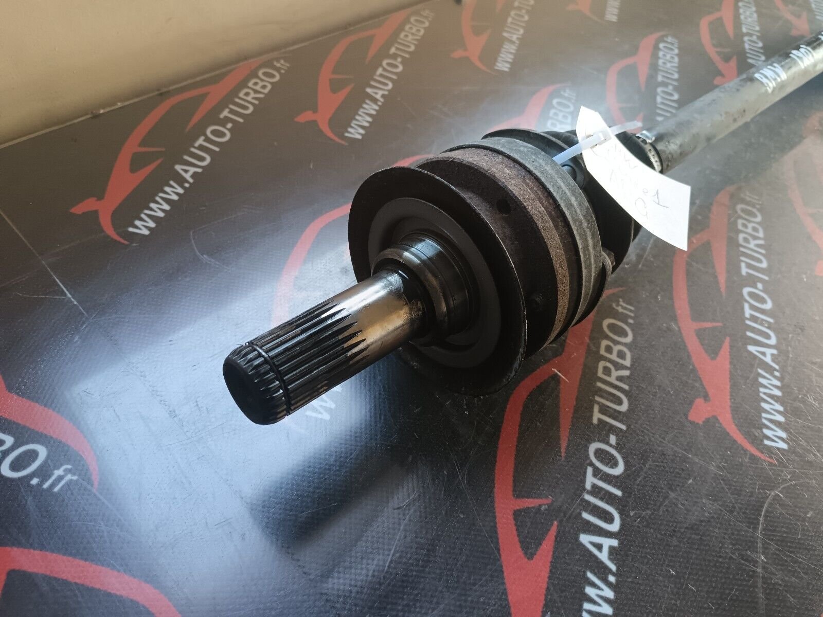 CARDAN ARRIERE GAUCHE BMW SERIE 1 120i