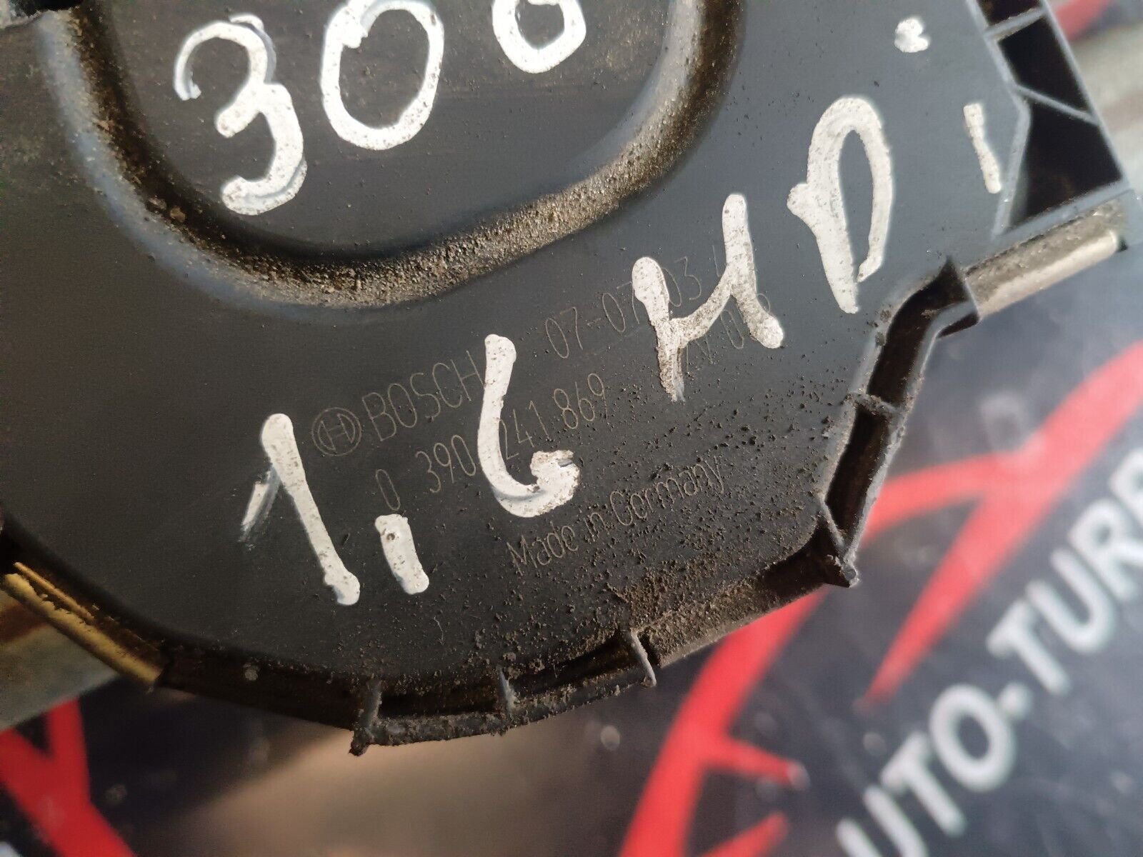 MOTEUR ESSUIE GLACE PEUGEOT 3081.6 HDI REFERENCE: 9680476880