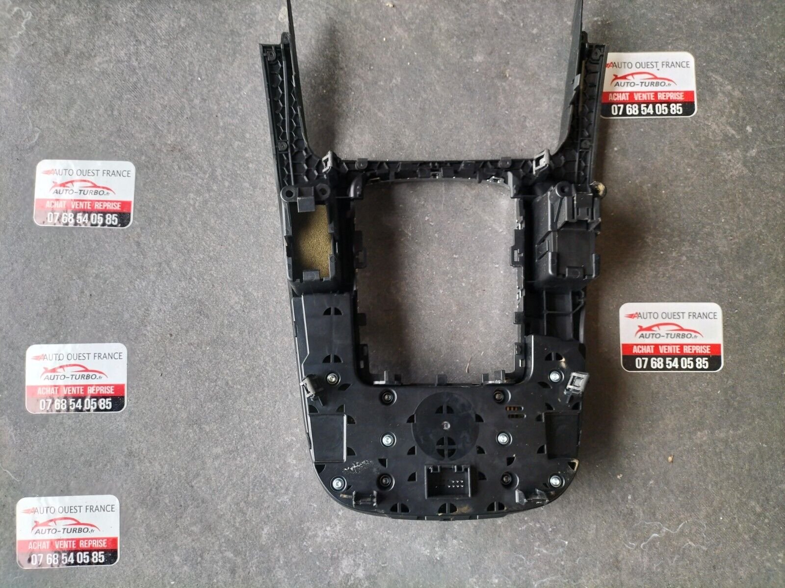 CONSOLE DES COMMANDES CENTRALE AUDI A5 COUPE 2009 . 8T0919609WFX