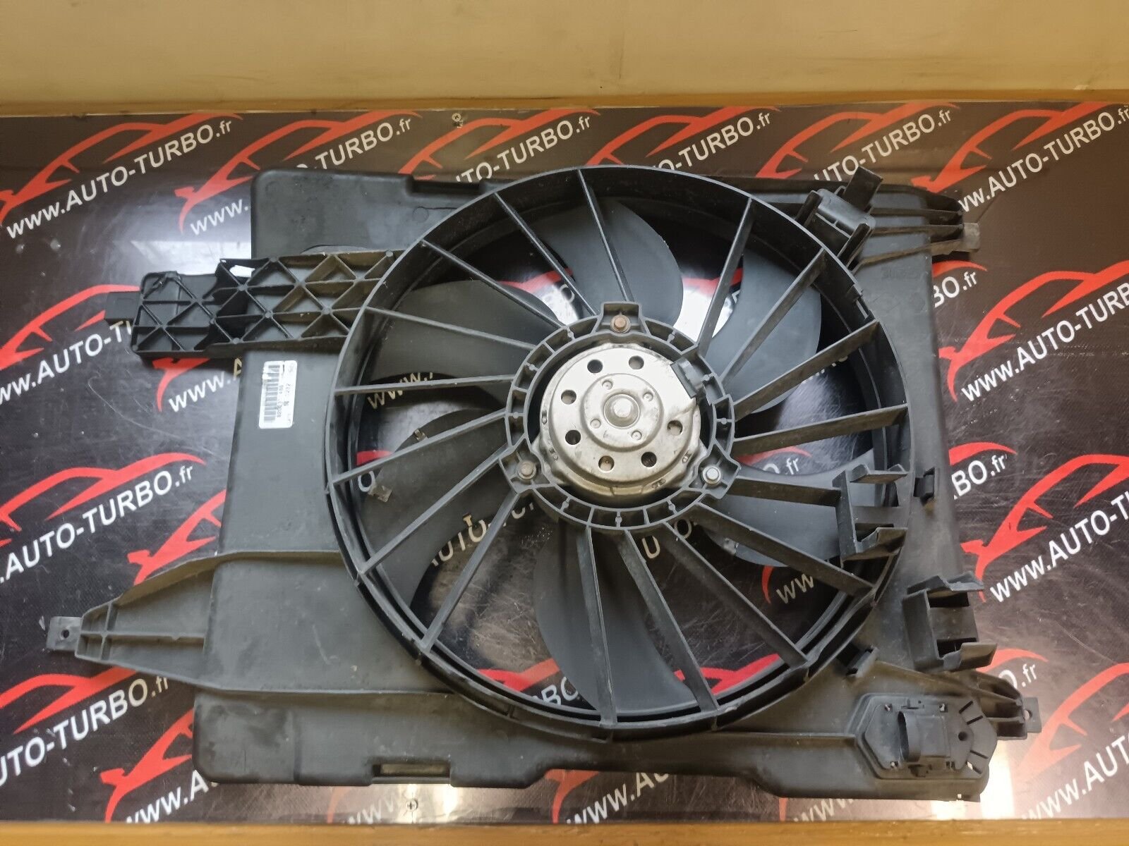 VENTILATEUR REDIATEUR RENAULT SCENIC 2 REFERENCE: 8200151465