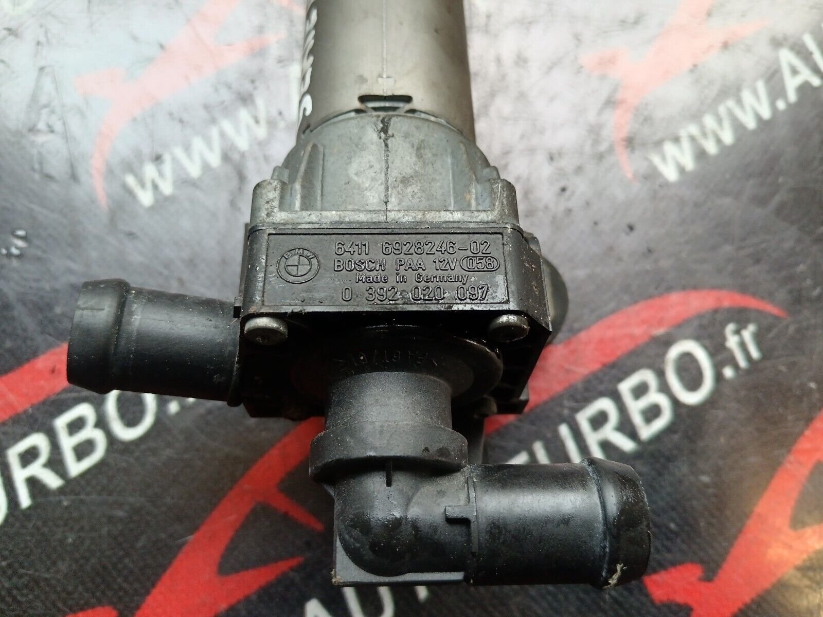 POMPE A EAU CHAUFFAGE BMW SERIE 1 120i E87 REFERENCE 6928246