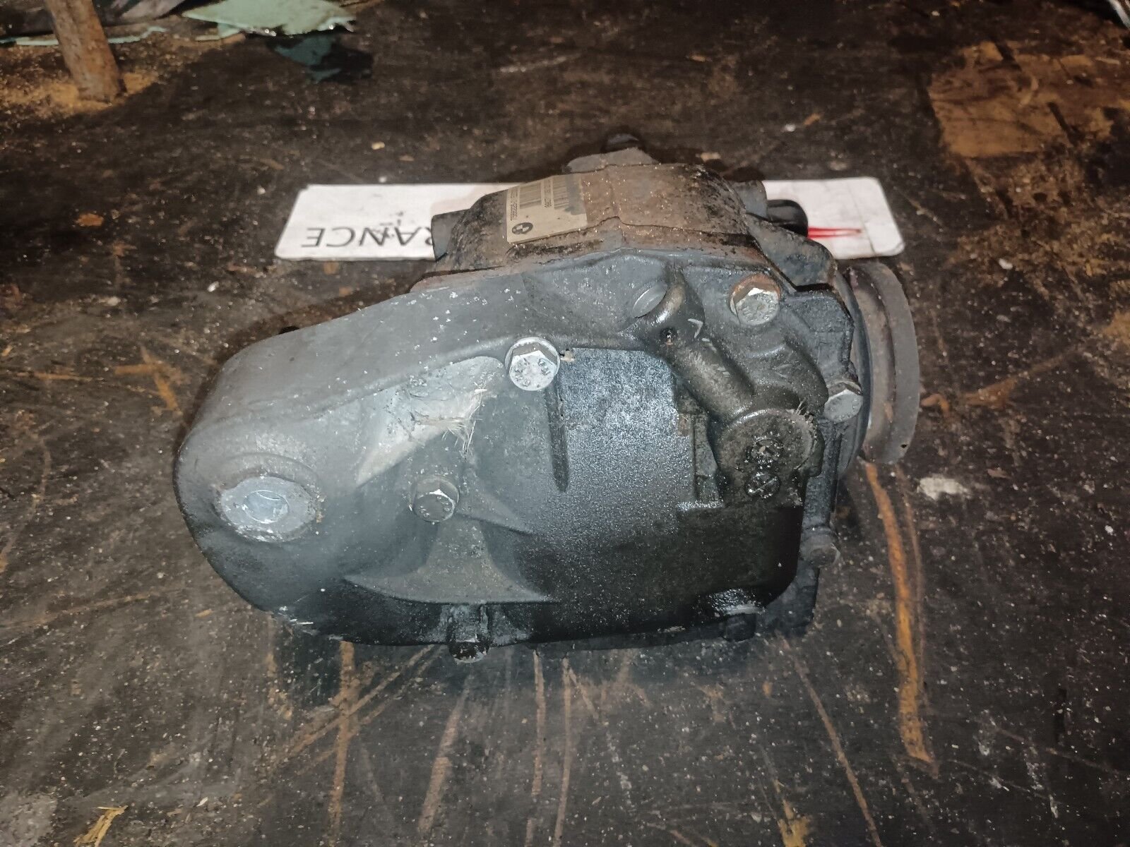 PONT ARRIERE BMW SERIE 1 120D ET SERIE 3 320D REFERENCE: 7566225