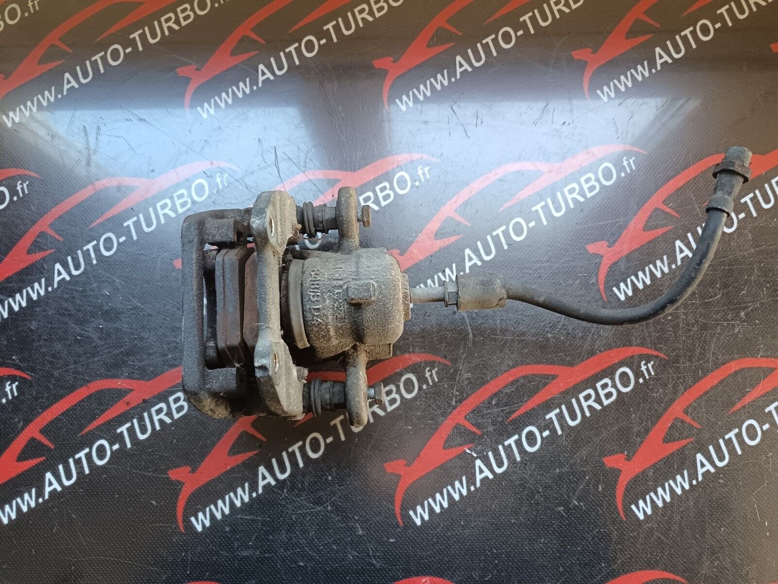 ETRIER ARRIERE DROIT BMW SERIE 1 120i