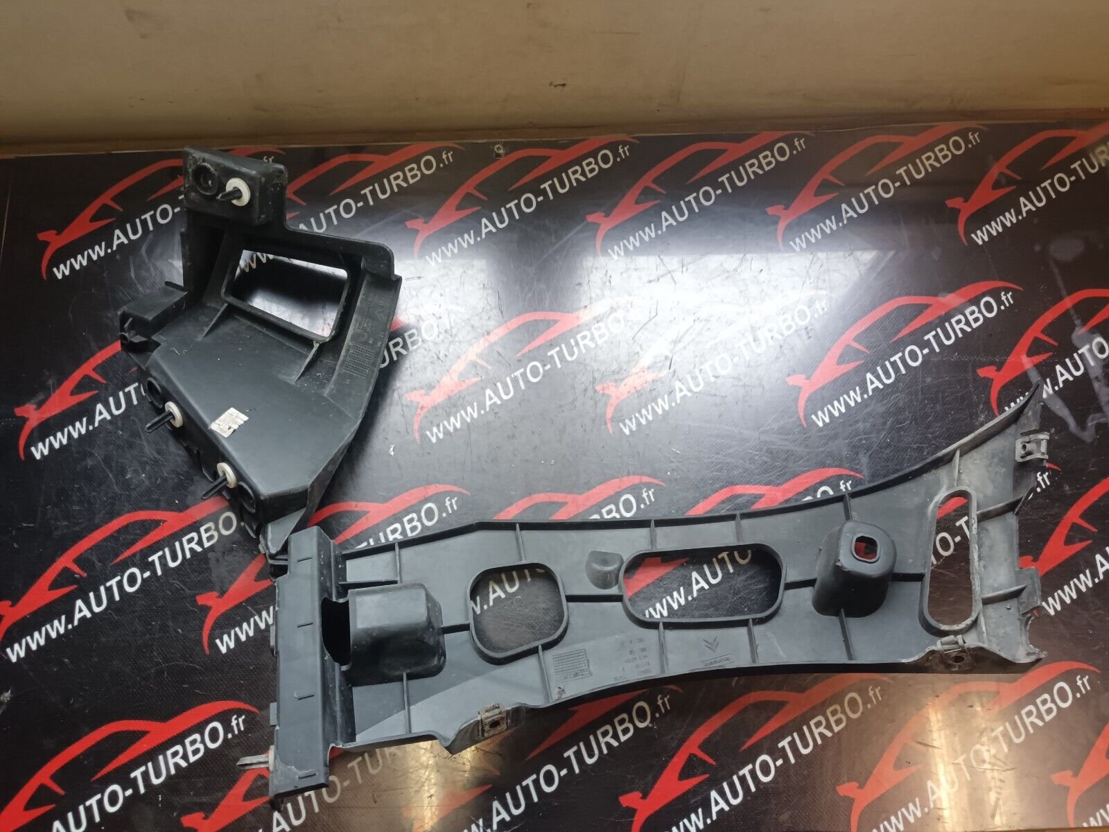 SUPPORT PARE CHOC ARRIERE DROIT CITROEN C4 PICASSO REFERENCE: 9680464280