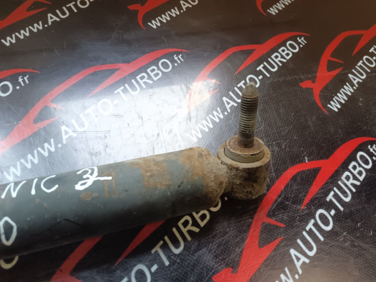 AMORTISSEUR ARRIERE DROIT RENAULT SCENIC 2