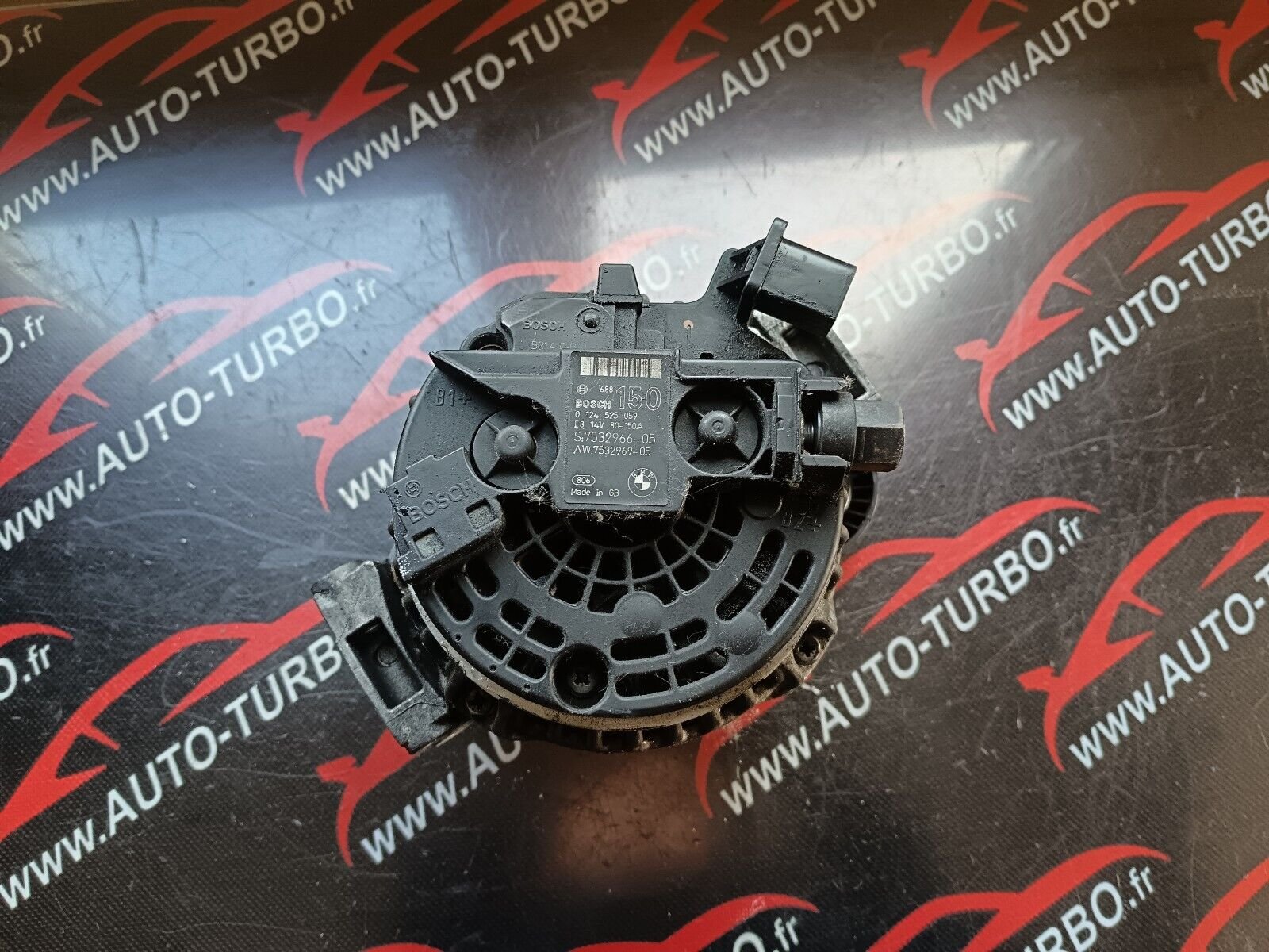 ALTERNATEUR  BMW SERIE 1 120i E87 SERIE 3 REFERENCE: 7532966