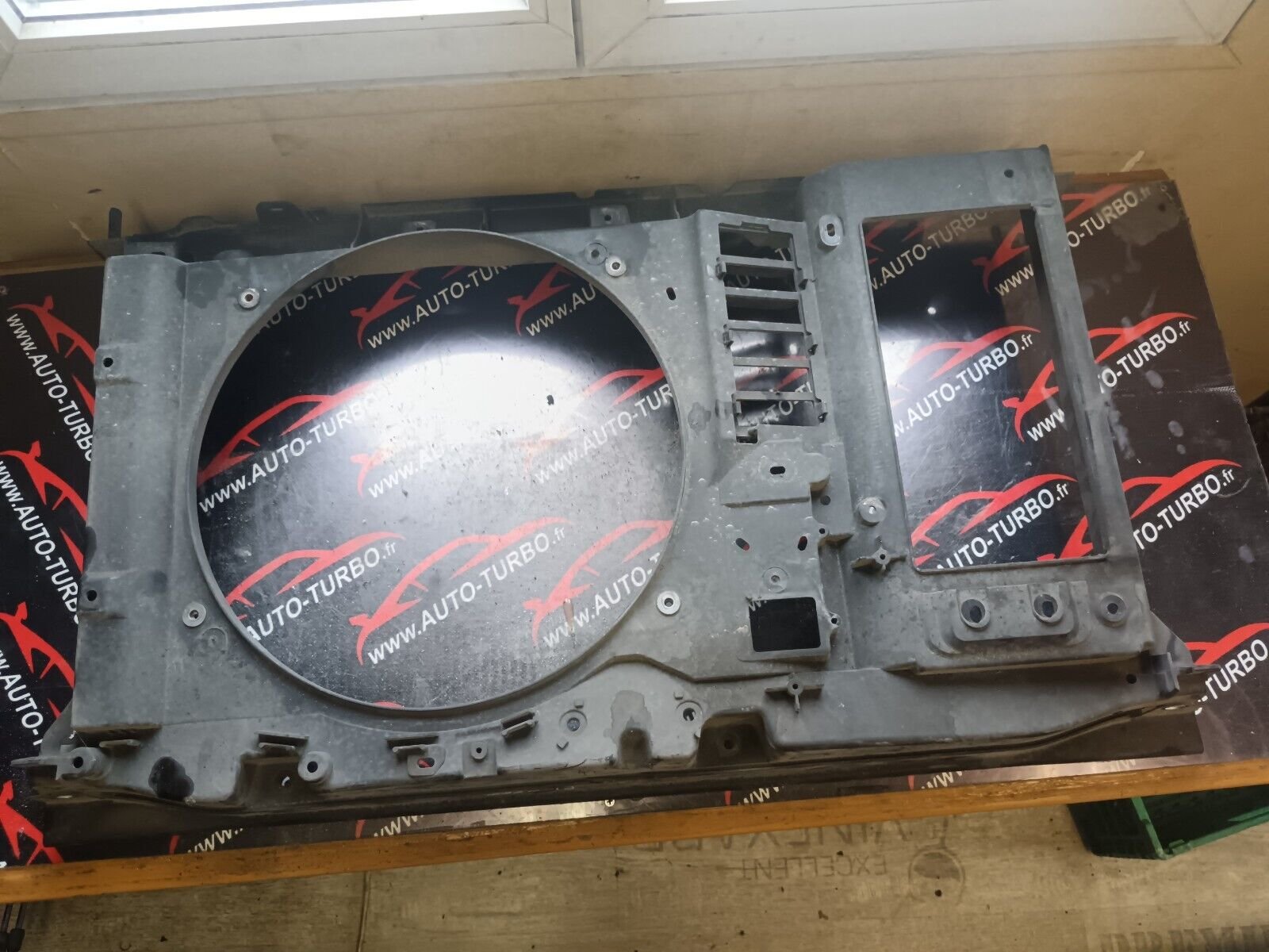 SUPPORT RADIATEUR CITROEN C4 PICASSO REFERENCE: 9658575680