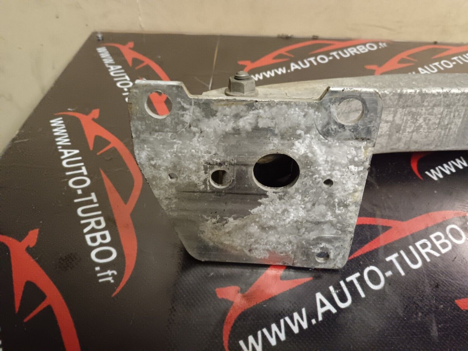 ABSORBEUR DE PAR-CHOC TRAVERS ARRIERE RENAULT SCENIC 2 REFERENCE: 8200010163