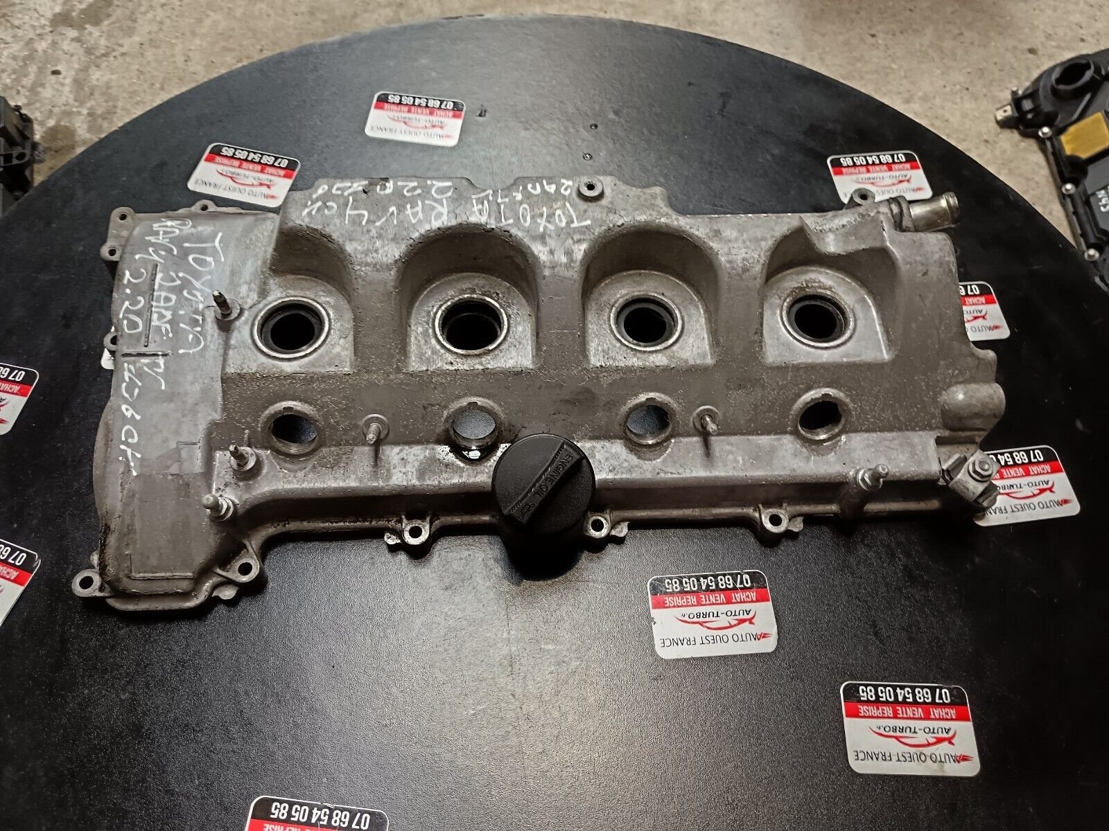 CACHE-CULBUTEURS TOYOTA RAV 4, 2.2D 136CH REFERENCE: 112010R012