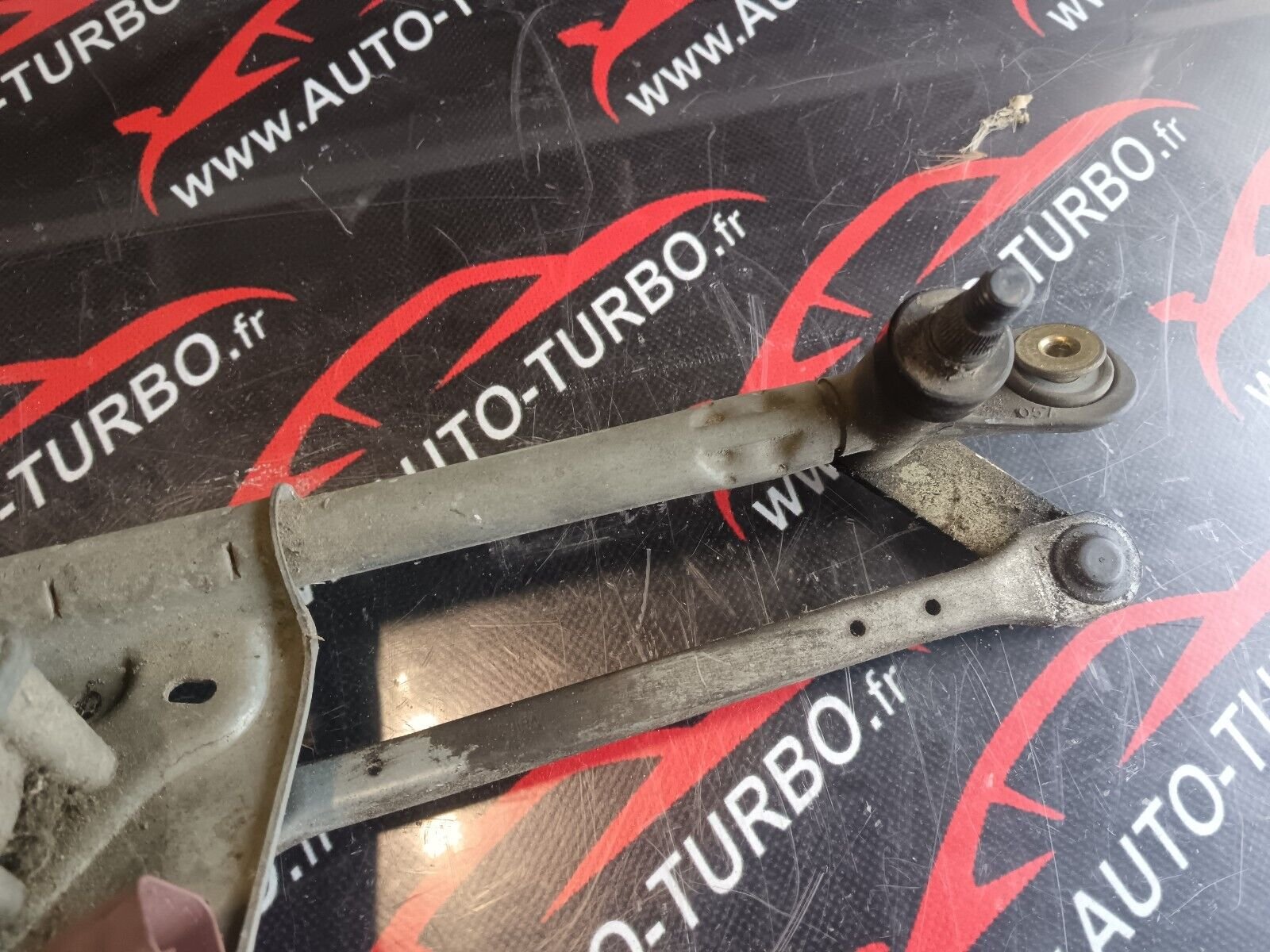 MOTEUR ESSUIE GLACE PEUGEOT 406 REFERENCE: 53553202