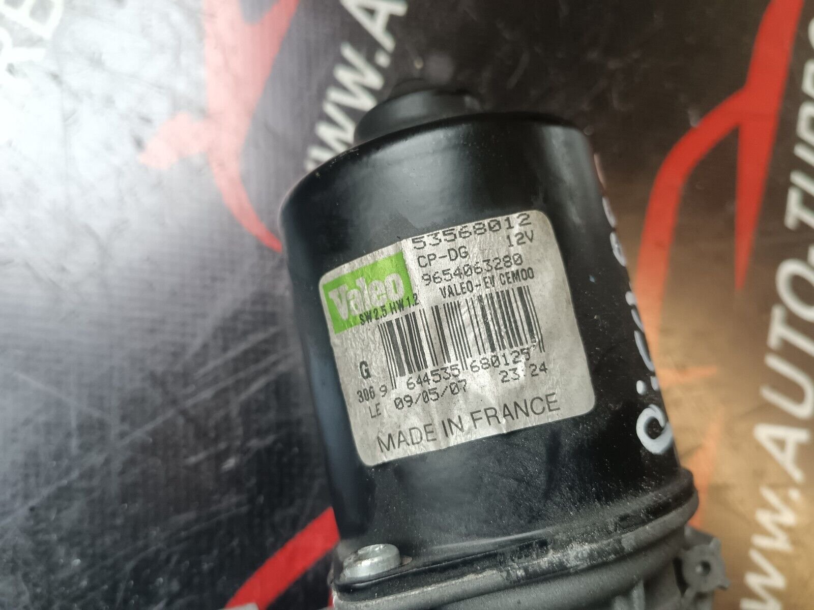 MOTEUR ESSUIE GLACE AVANT DROIT CITROEN C4 PICASSO REFERENCE: 9654063280