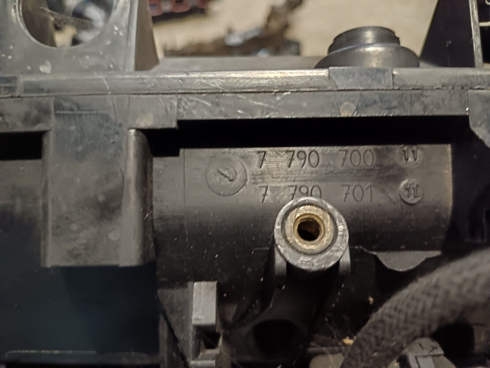 COLLECTEUR D'ADMISSION BMW 525D E60 REFERENCE: 7790701