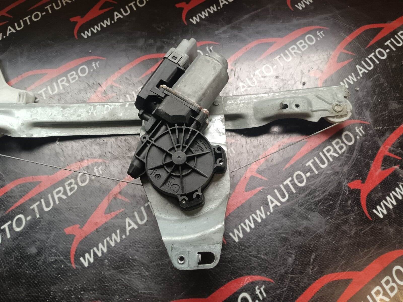 MECHANISME LEVE VITRE ARRIERE DROIT CITROEN  C4 PICASSO REFERENCE: 9682632080