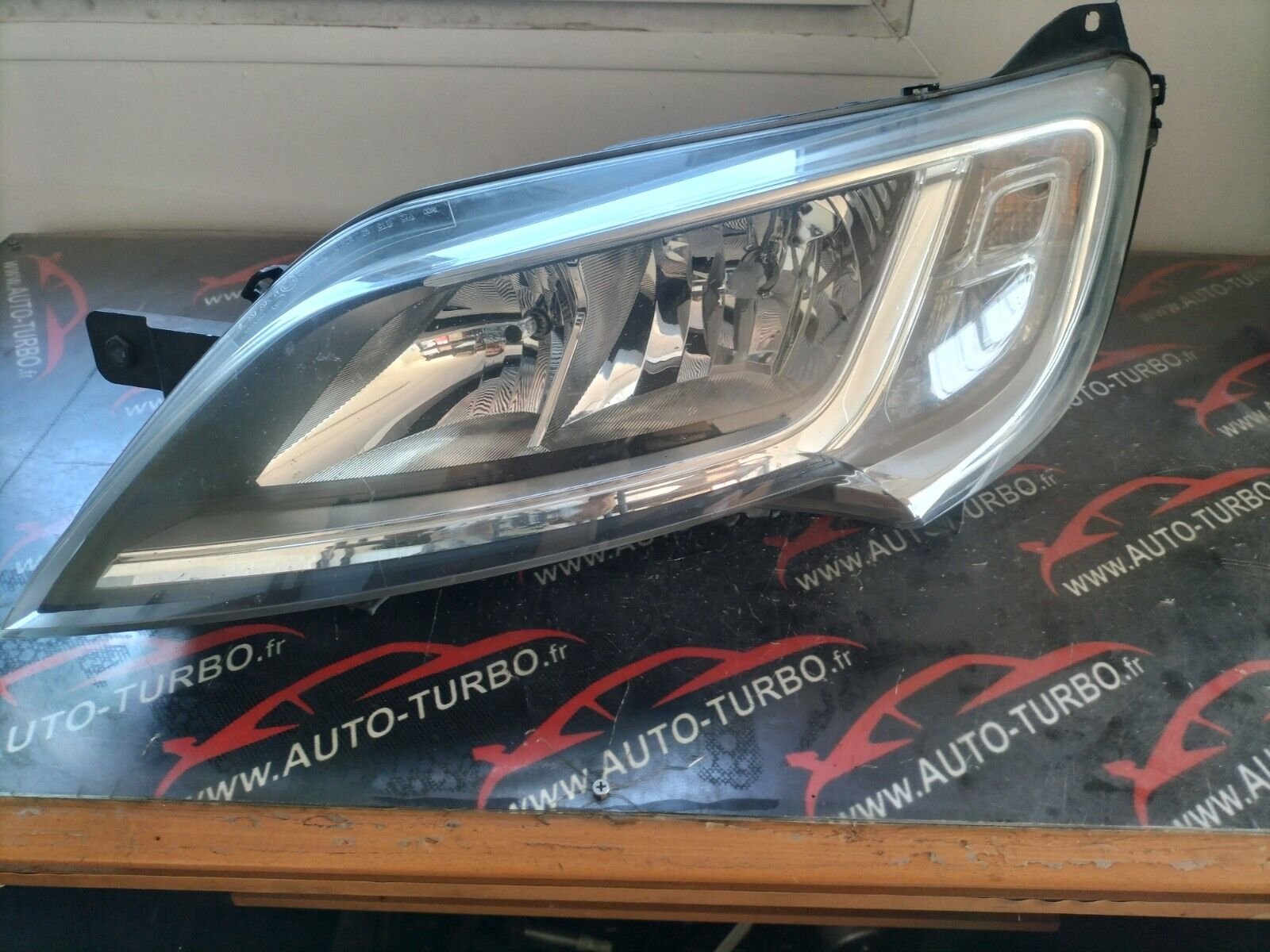 PHARE AVANT GAUCHE PEUGEOT BOXER CITROEN JUMPER 2015. 1374296080