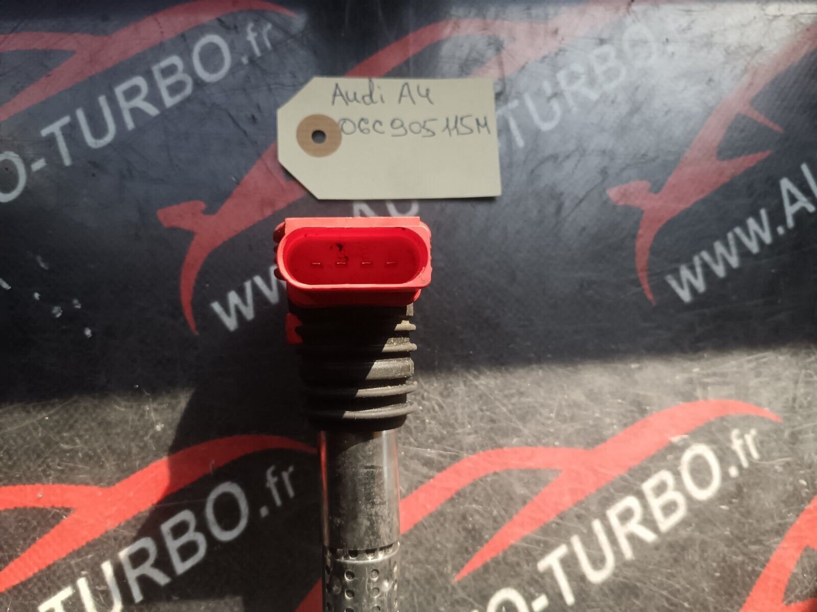 BOBINE D'ALLUMAGE AUDI A4 REFERENCE: 06C905115M