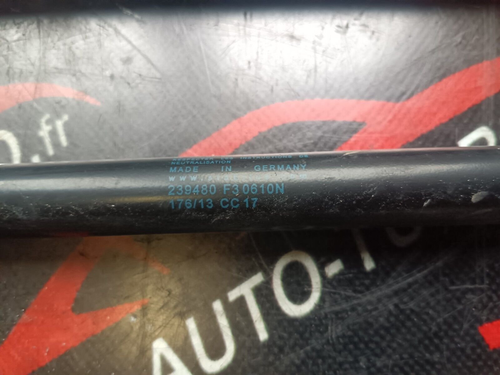 VERRIN DE COFFRE CITROEN C4 PICASSO