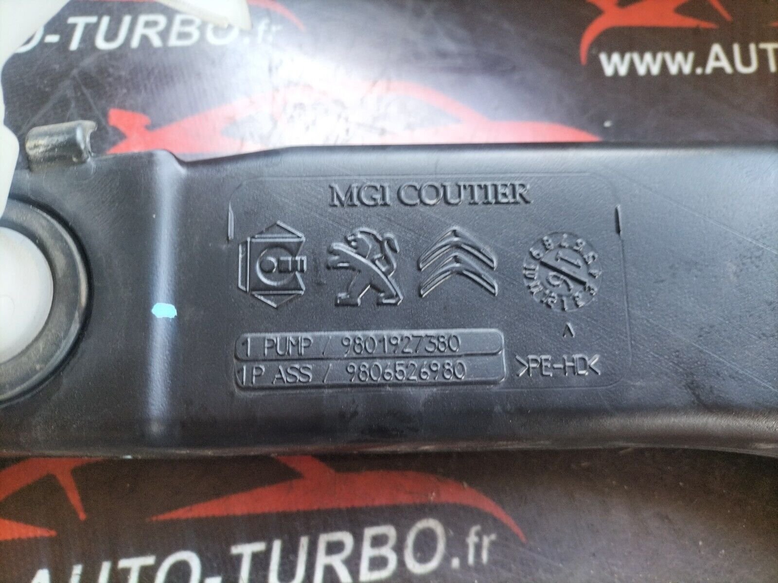 RESERVOIR LAVE GLACE PEUGEOT 308 PHASE 2 9801927380, 9806526980