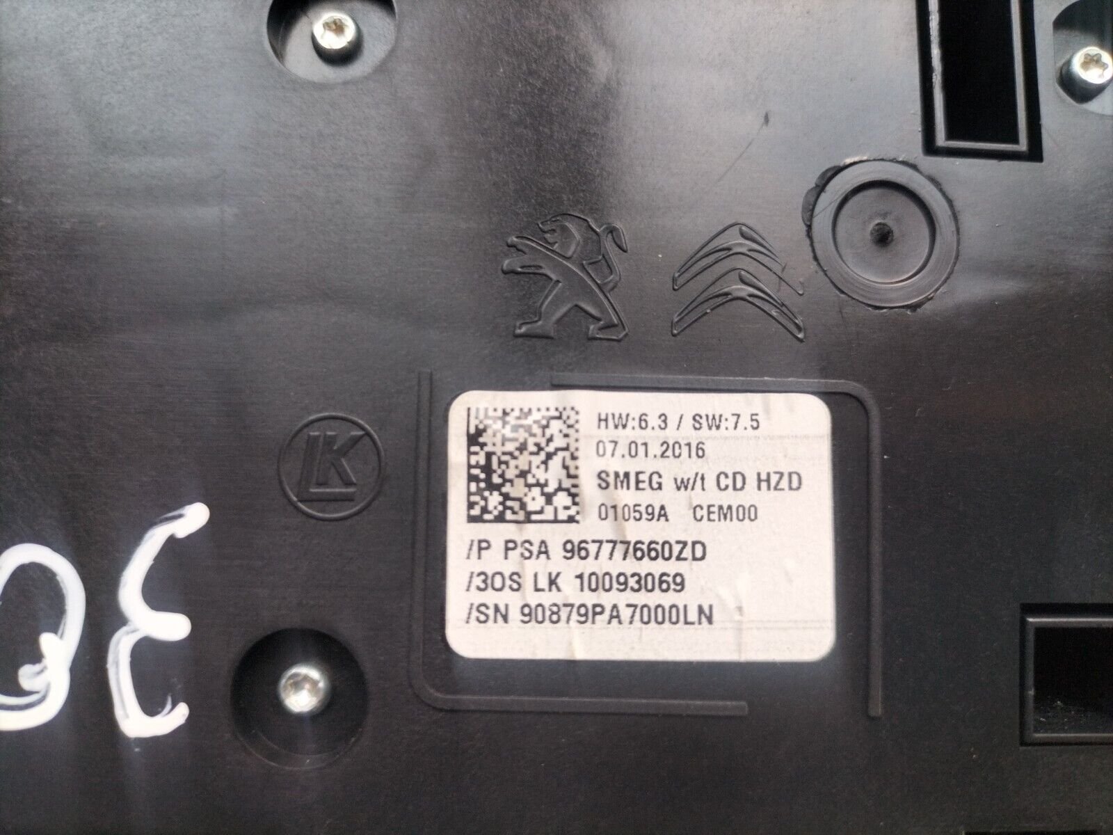 CONSOLE CENTRALE RADIO WARNING PEUGEOT 308 PHASE 2 10093069, 96777660ZD