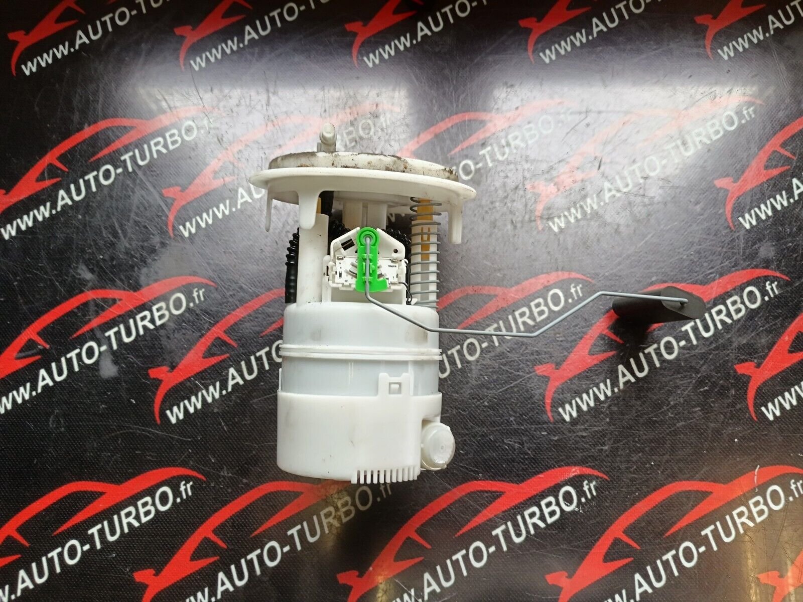 POMPE A GAVAGE CITROEN C4 COUPE REFERENCE: 9682753580