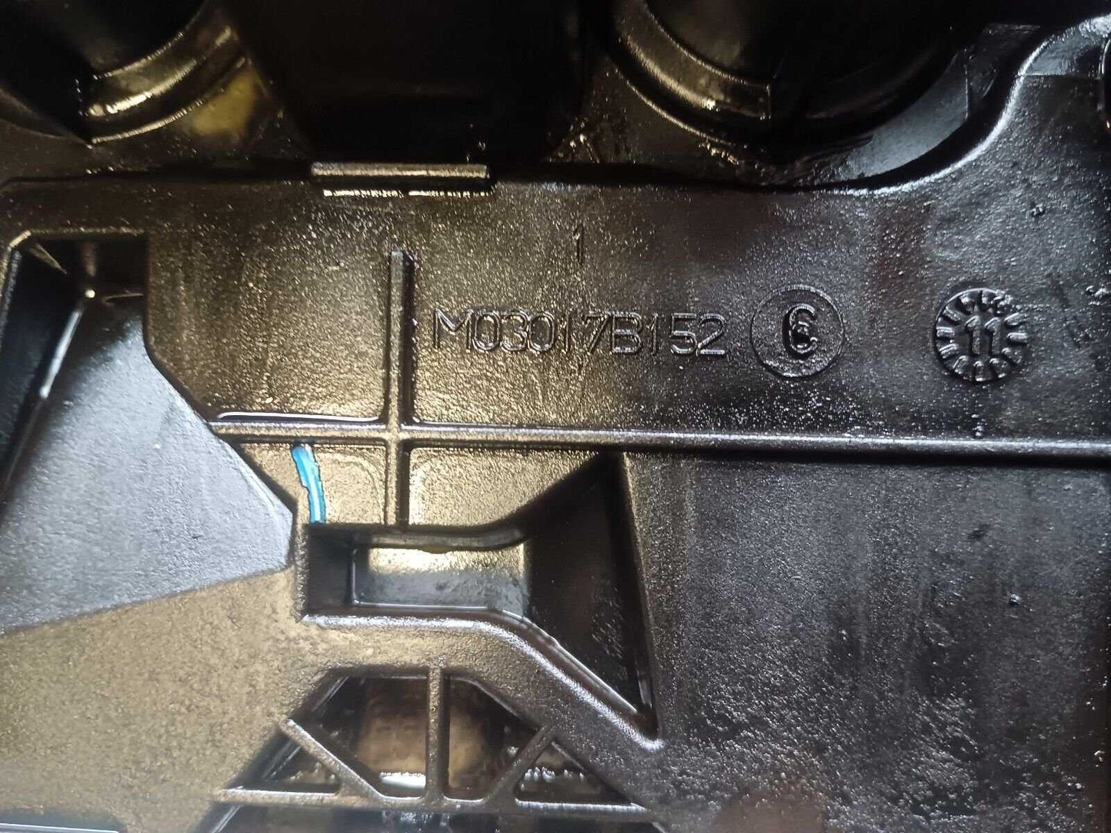 COUVRE CULASSE CITROEN C4 REFERENCE: M03017B150