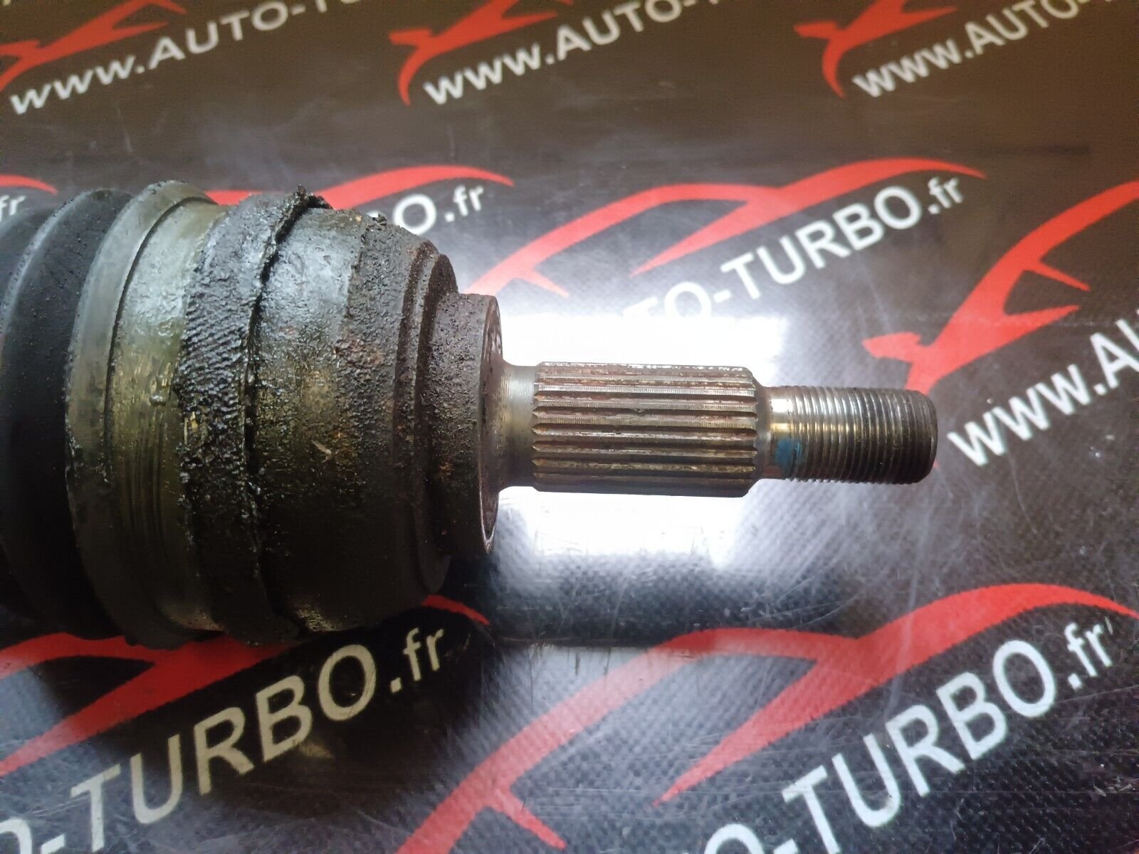 CARDAN AVANT GAUCHE SCENIC 2 REFERENCE: 8200330413