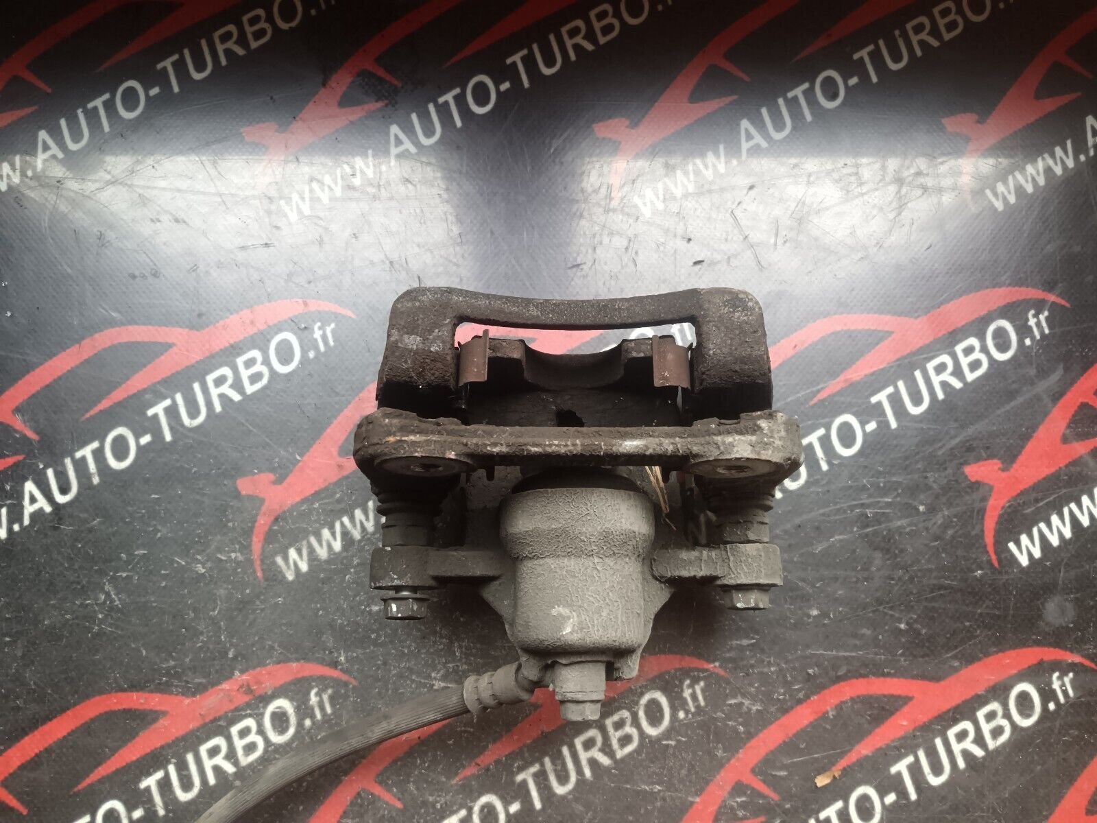 ETRIER ARRIERE DROIT HYUNDAI i30