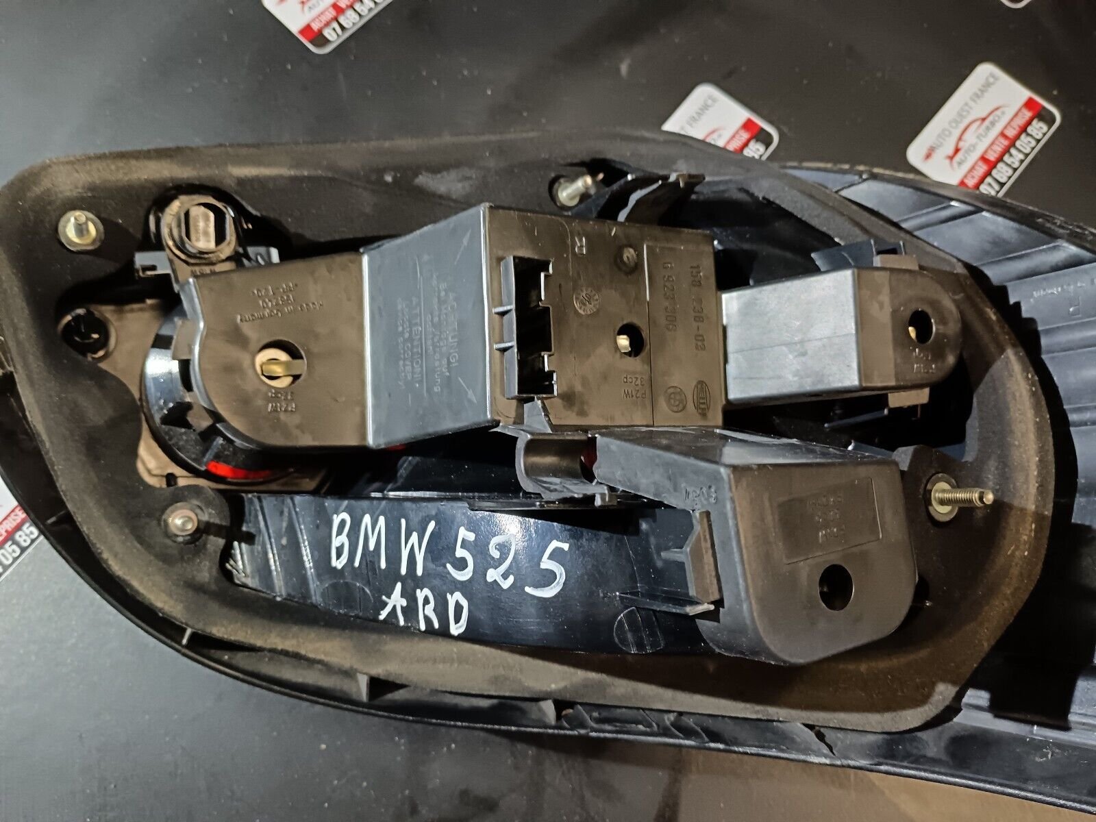 FEU ARRIERE DROIT  BMW SERI 5 E60 REFERANCE: 7165738