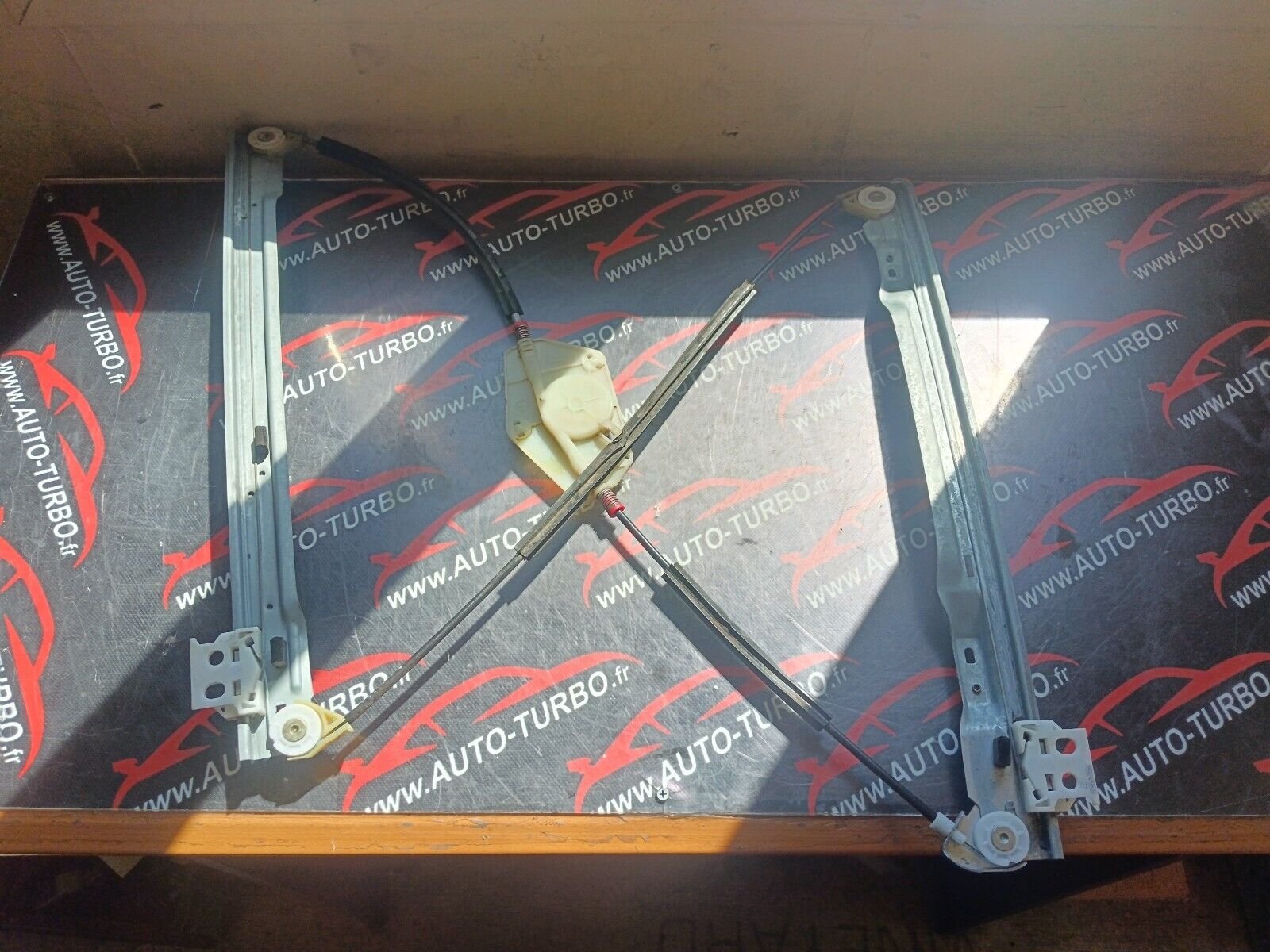 MECHANISME LEVE VITRE AVANT DROIT CITROEN C4 PICASSO REFERENCE: 9682493680