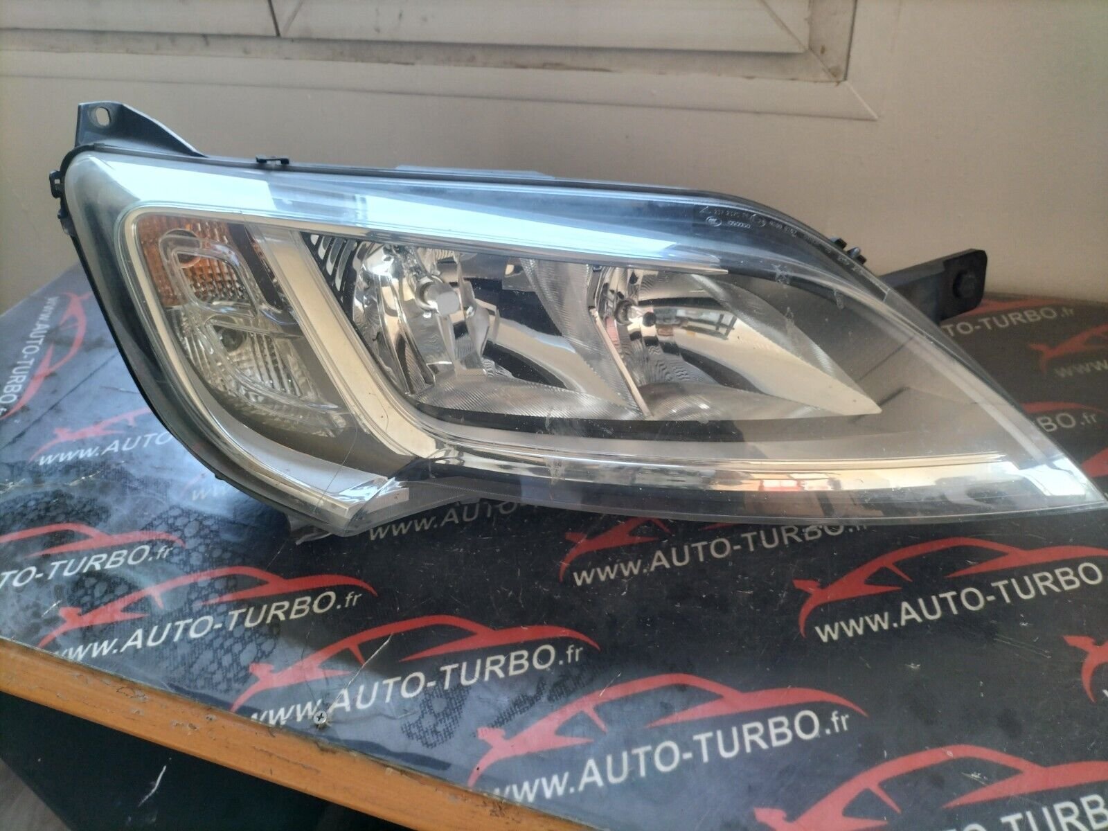 PHARE AVANT DROITE PEUGEOT BOXER CITROEN JUMPER 2015. 1374292080