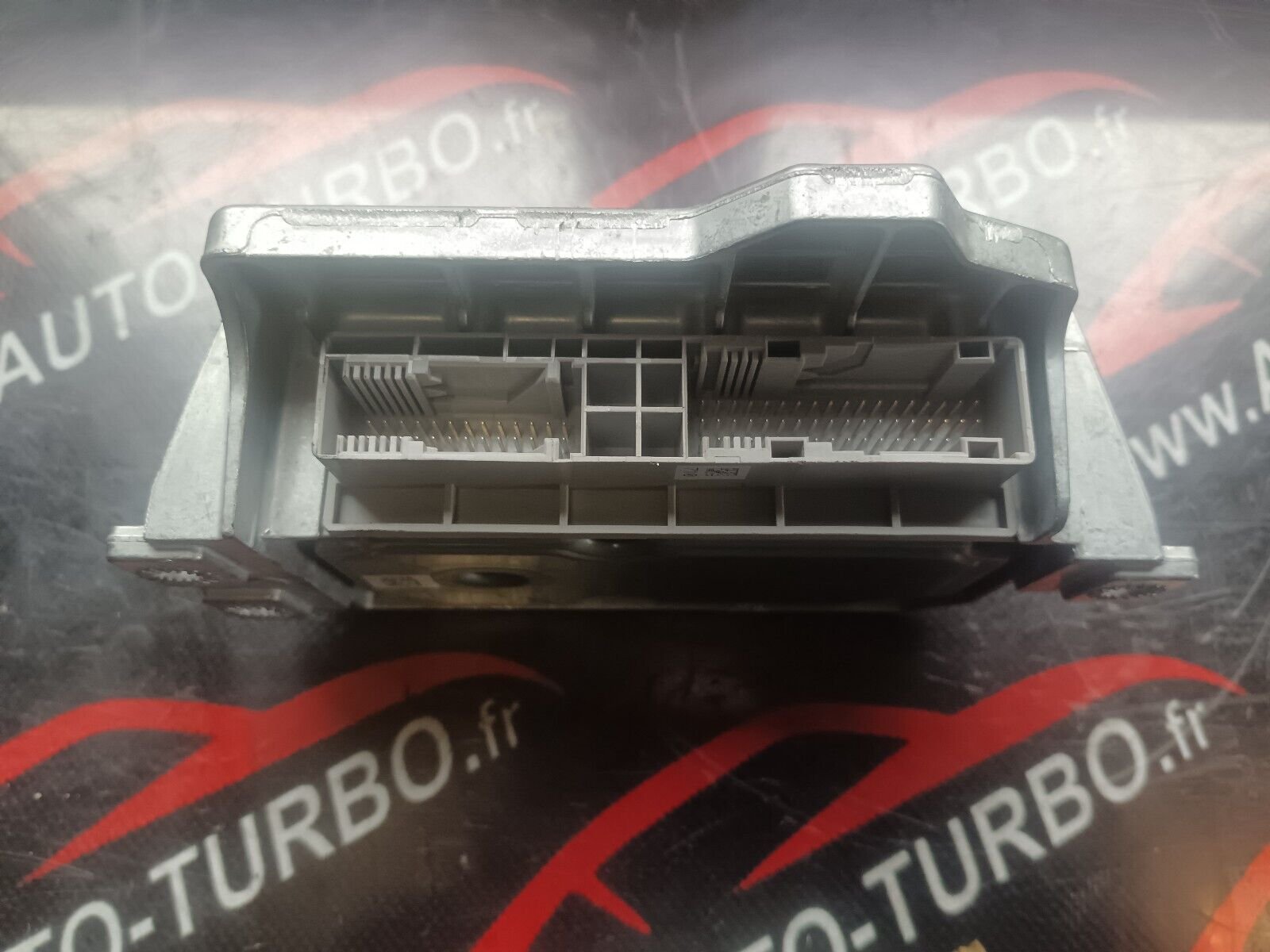 BOITIER AIRBAG BMW SERIE 1 120D REFERENCE: 65779166057