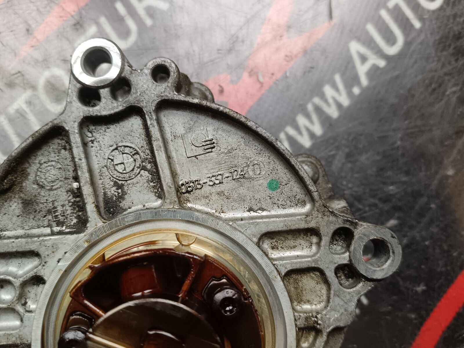 POMPE A VIDE BMW SERIE 1 120i REFERENCE: 0313327116