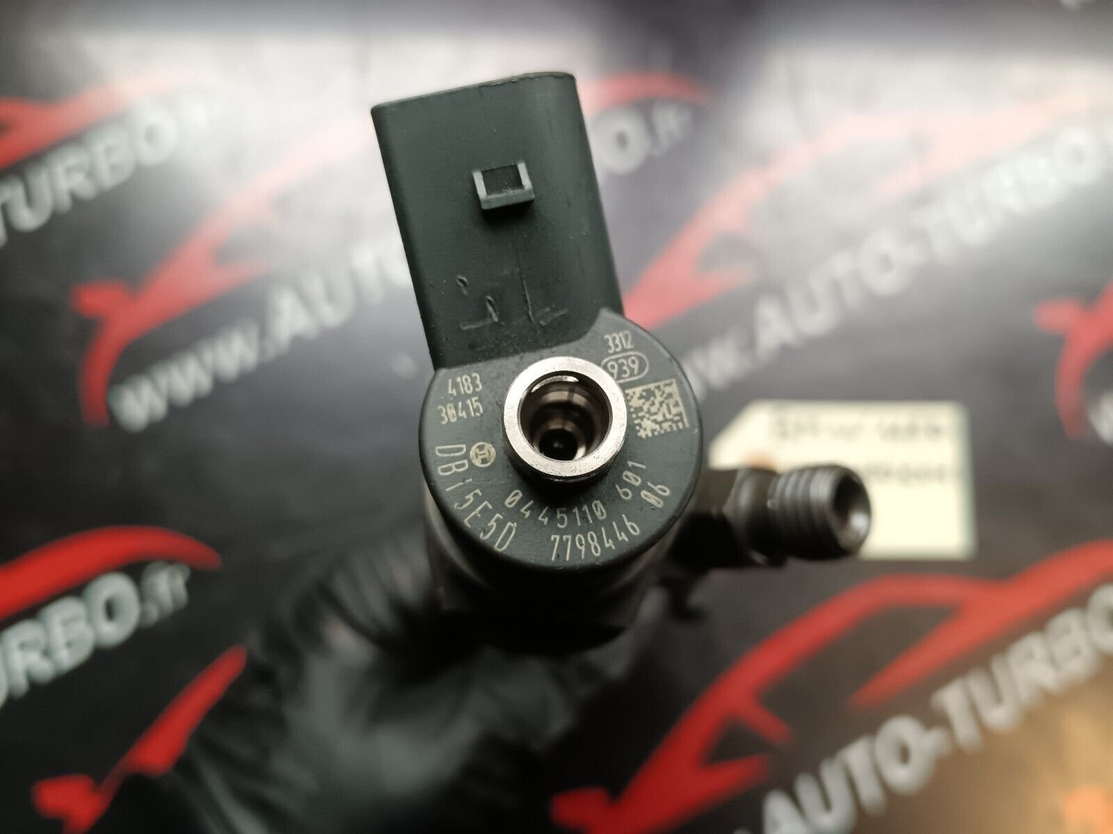 INJECTEUR BMW 116D, 118D, 318D REFERENCE: 0445110601