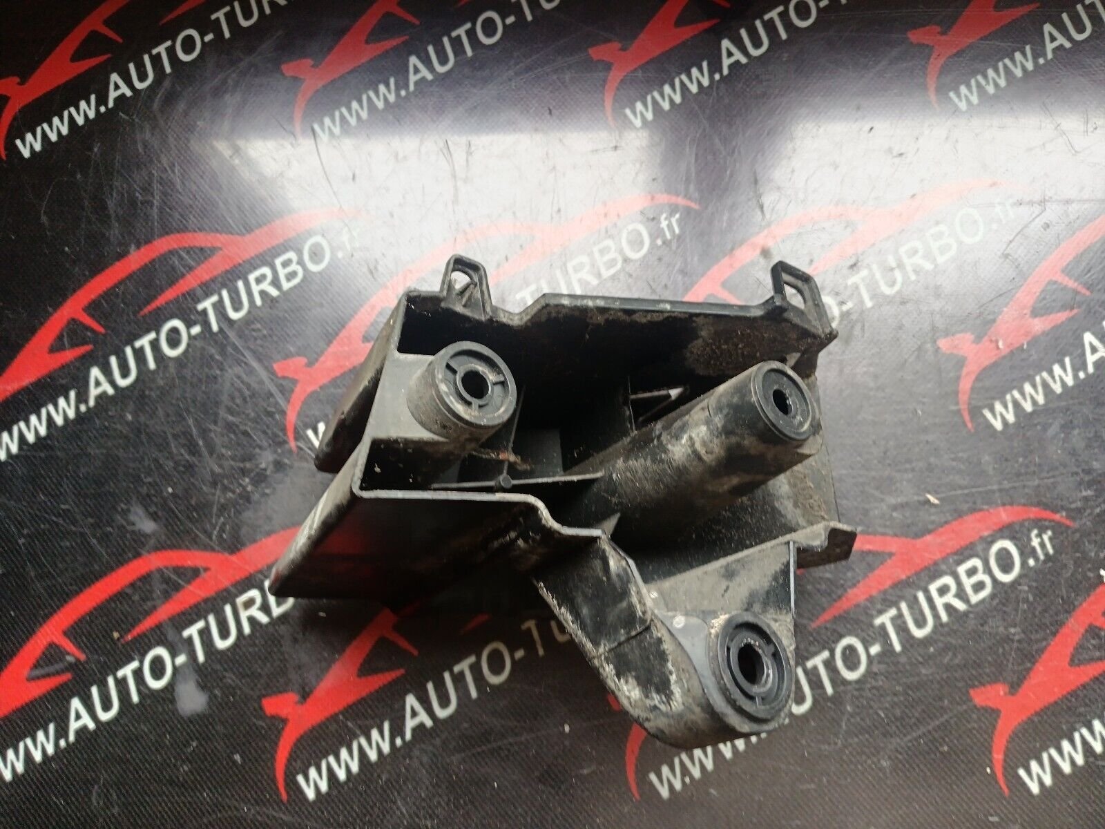 SUPPORT PARE CHOC ARRIERE GAUCHE CITROEN C4 COUPE REFERENCE: 9650693680