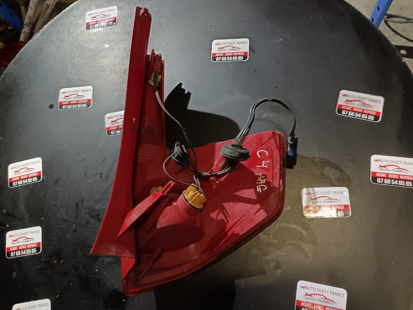 FEU ARRIERE GAUCHE CITROEN C4 REFERANCE:9655864008