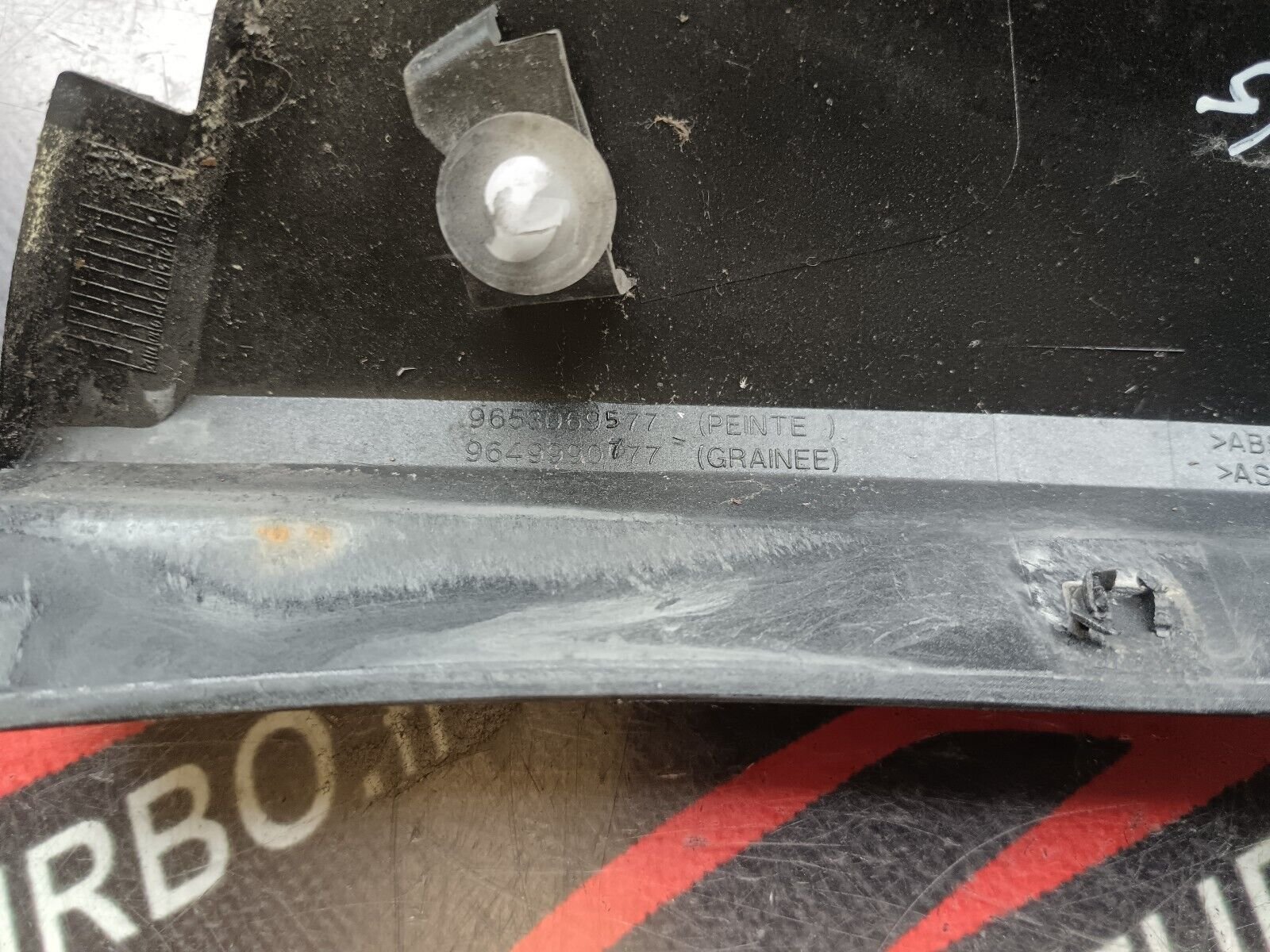 MOULURE GAUCHE CITROEN C4 COUPE REFERENCE: 9653069477