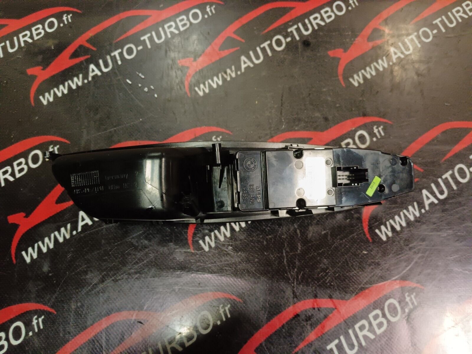 COMMANDE LEVE VITRE AVANT BMW SERIE 5 F10 REFERENCE: 9238241