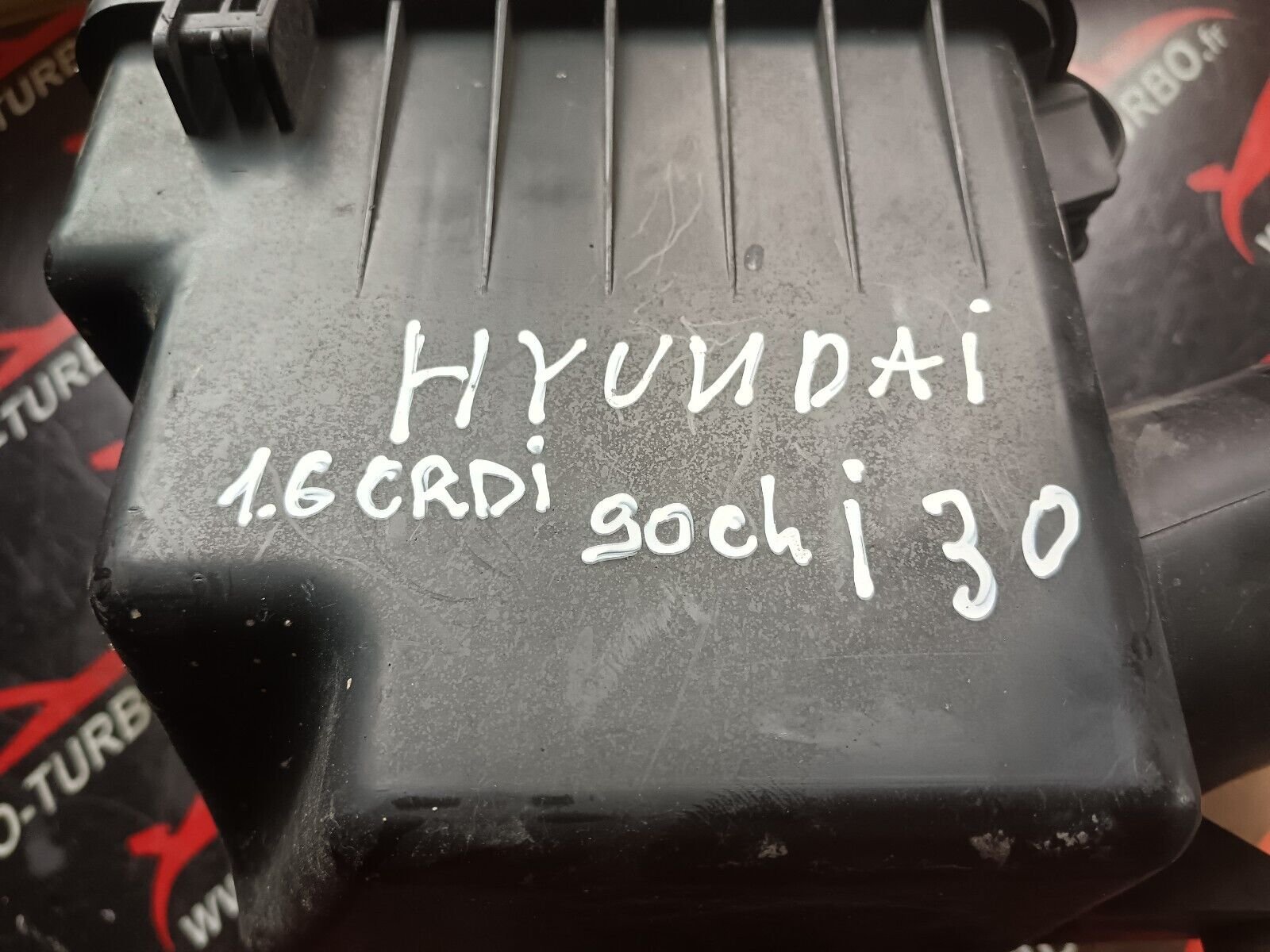 BOITE FILTRE A AIR HYUNDAI i30 1.6CRDI 90CH REFERENCE: 281002H200