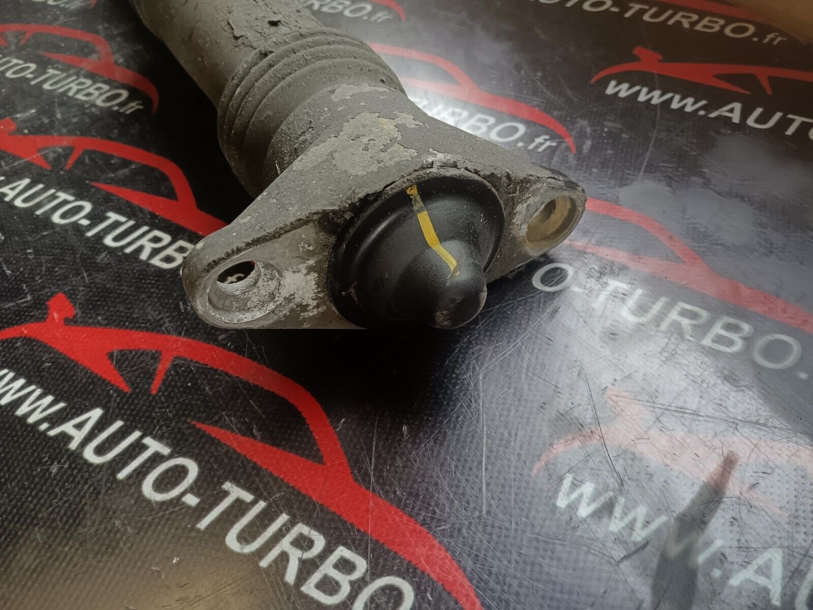 AMORTISSEUR ARRIERE GAUCHE HYUNDAI i30 1.6CRDI 90CH REFERENCE: 553102R250