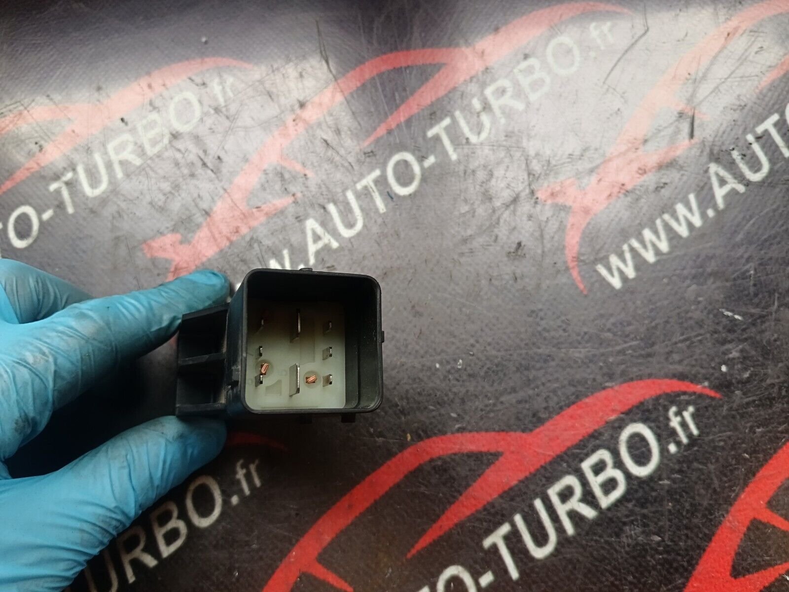 BOITIER DE PRECHAUFFAGE CITROEN C4 PICASSO REFERENCE: 9663696380