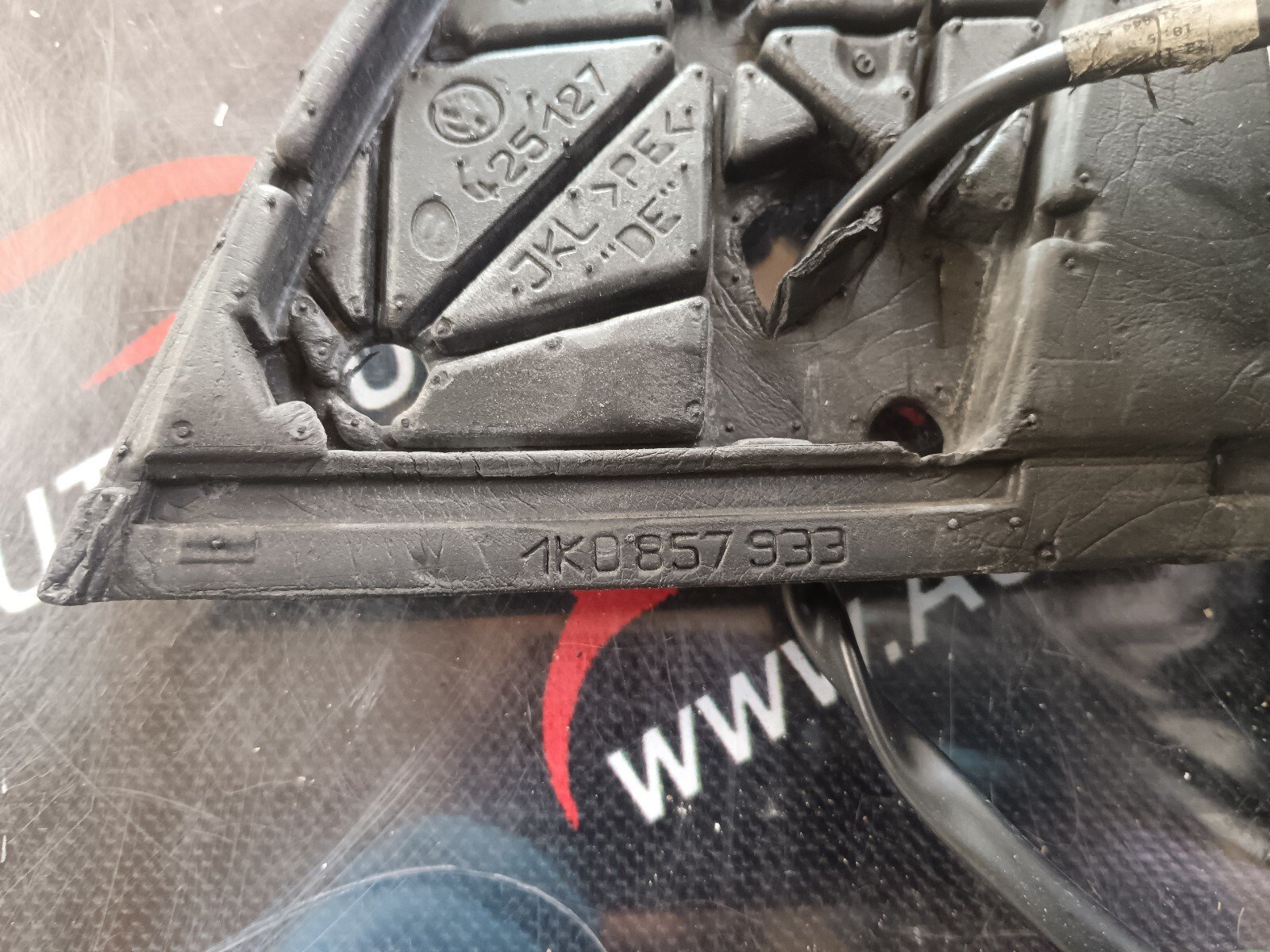 RETROVISEUR GAUCHE  VOLKSWAGEN GOLF V REFERENCE: 1K0857933