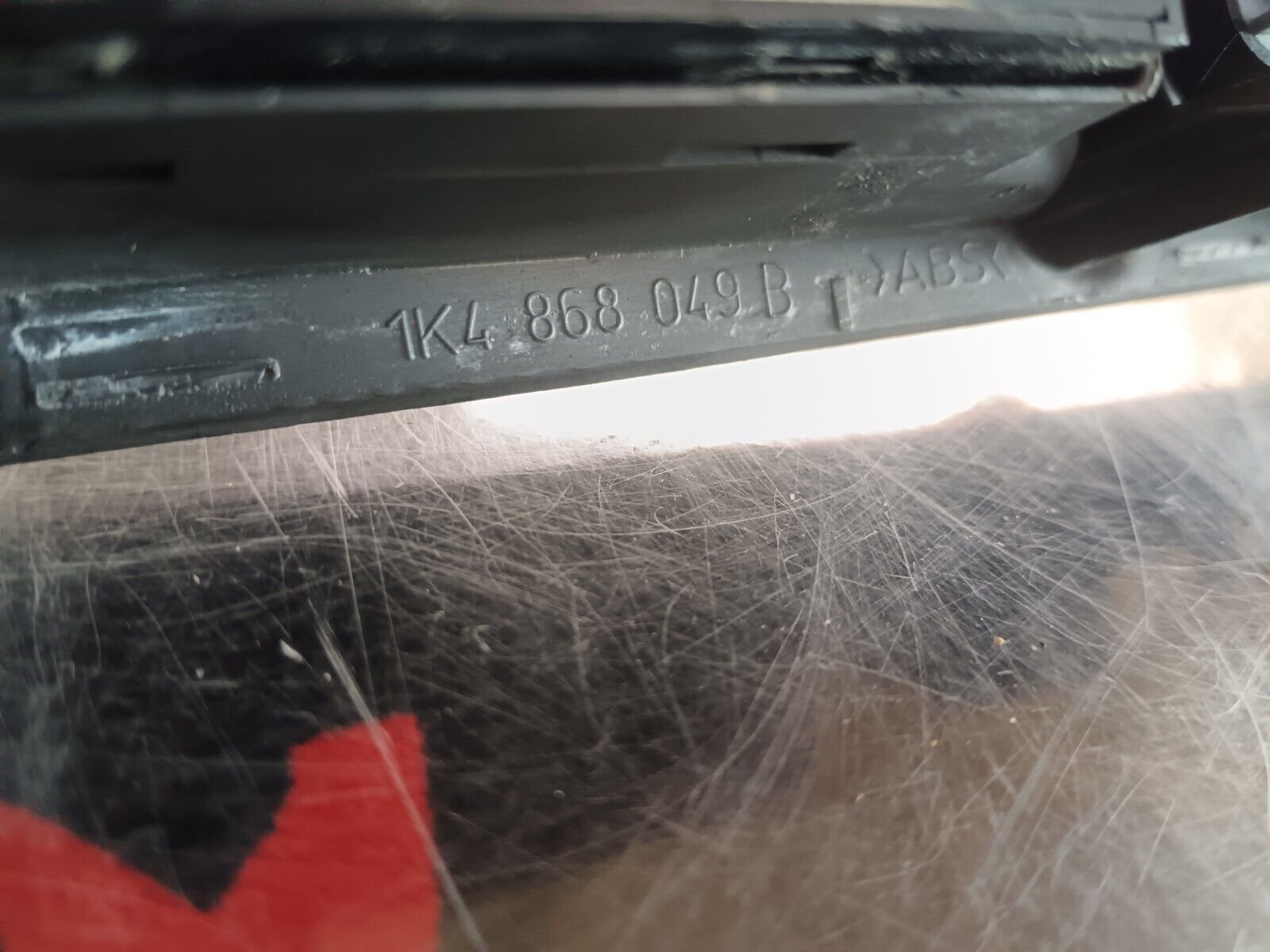 COMMANDE LEVE VITRE AVANT GAUCHE VOLKSWAGEN GOLF V REFERENCE:1K4868049B