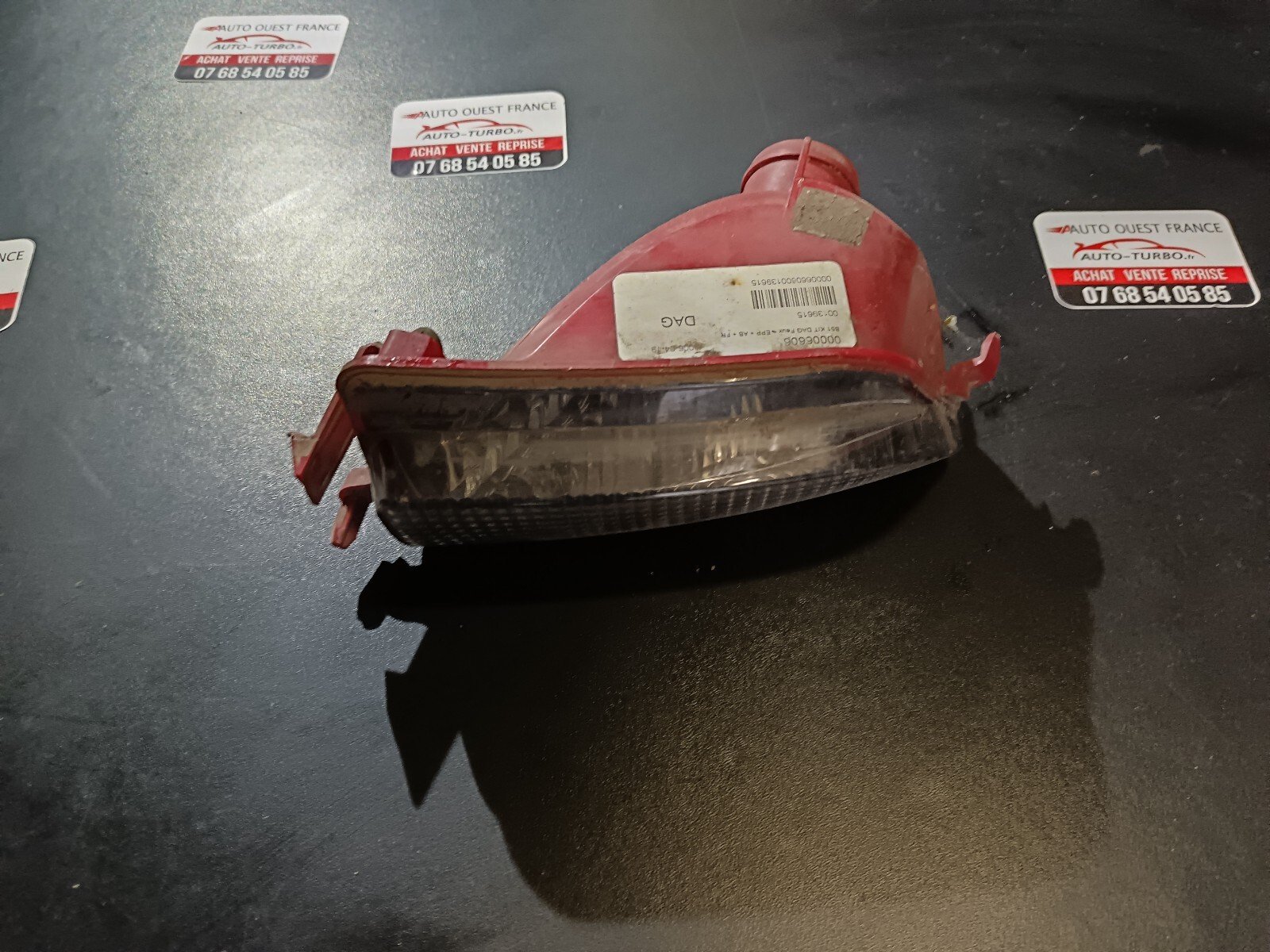 FEU DE RECUL GAUCHE CITROEN C4 REFERANCE: 9652464580