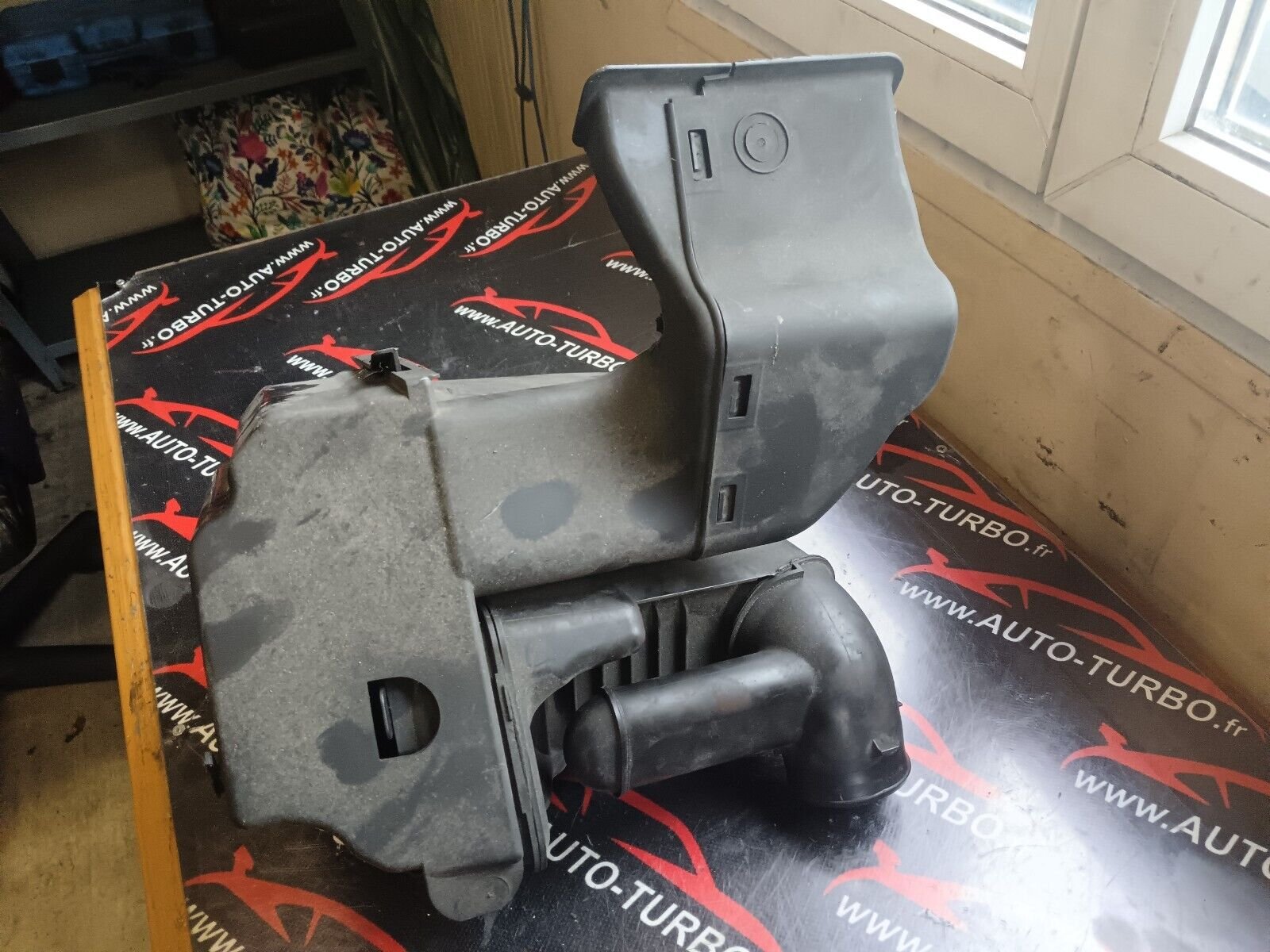 BOITIER FILTRE A AIR CITROEN C4 COUPE REFERENCE: 9656237880