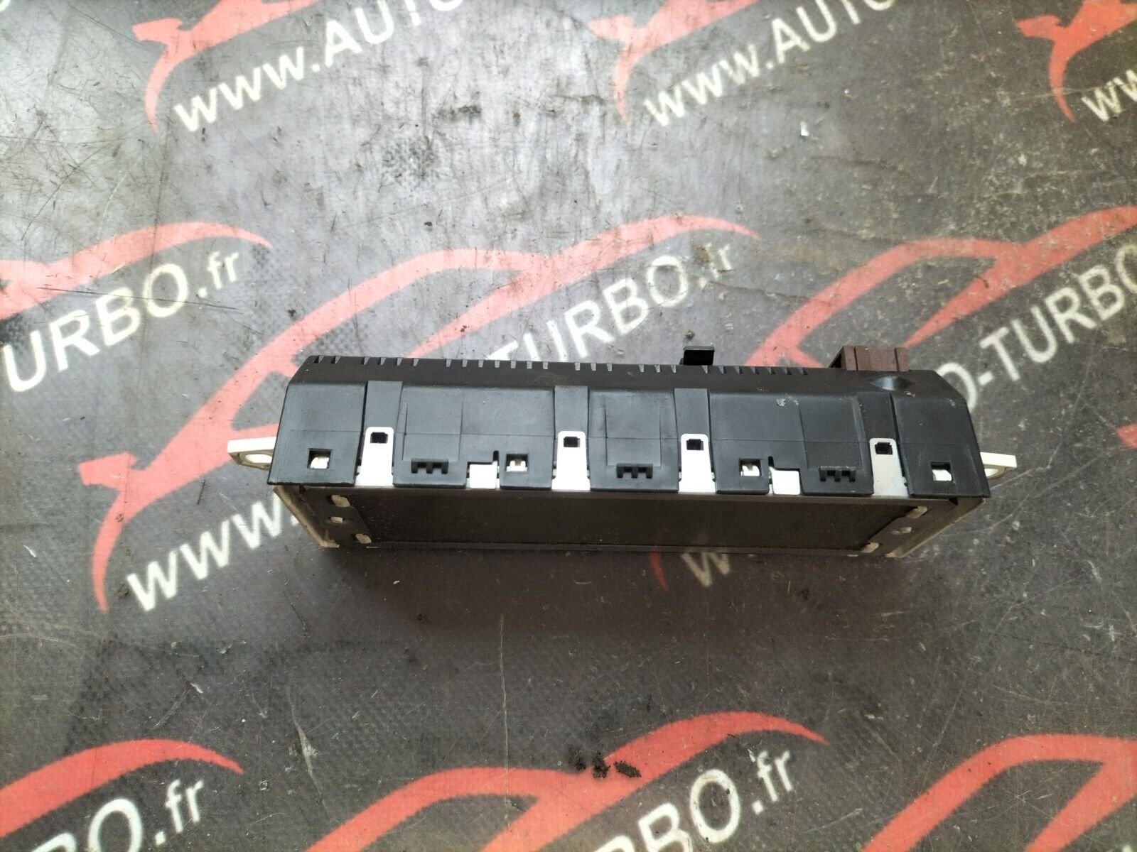 ECRAN AFFICHEUR MULTIFONCTIONS  CITROEN C4 9665989880-01