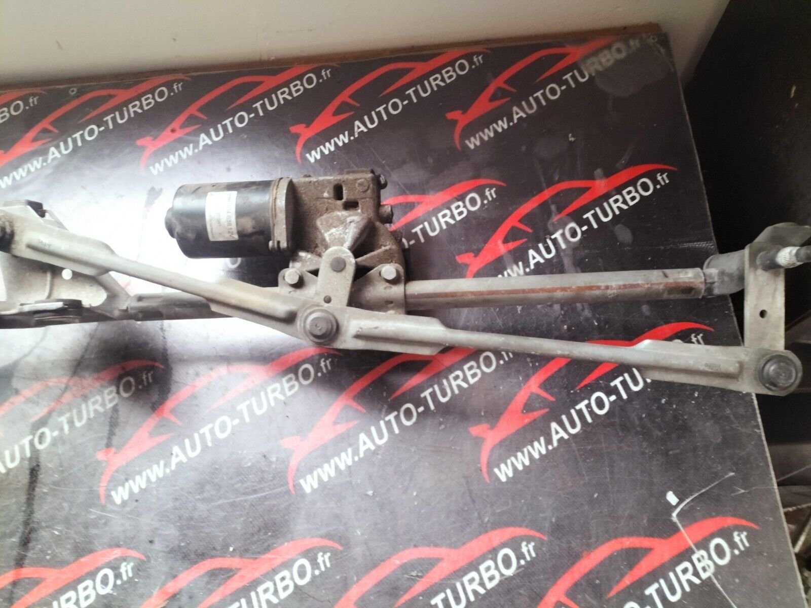 MOTEUR ESSUIE GLACE AVANT    C4 1.6 HDI 110 CH VALEO 404.638 12V