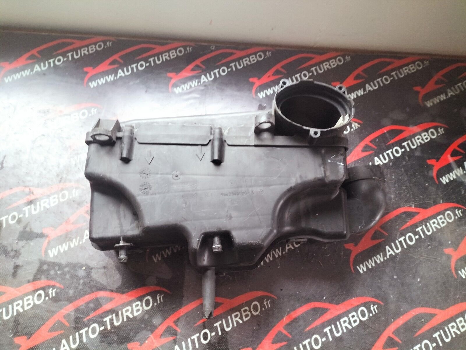 BOITIER FILTRE A AIR CITROEN C4 1.6 HDI 110 CH 9663365980