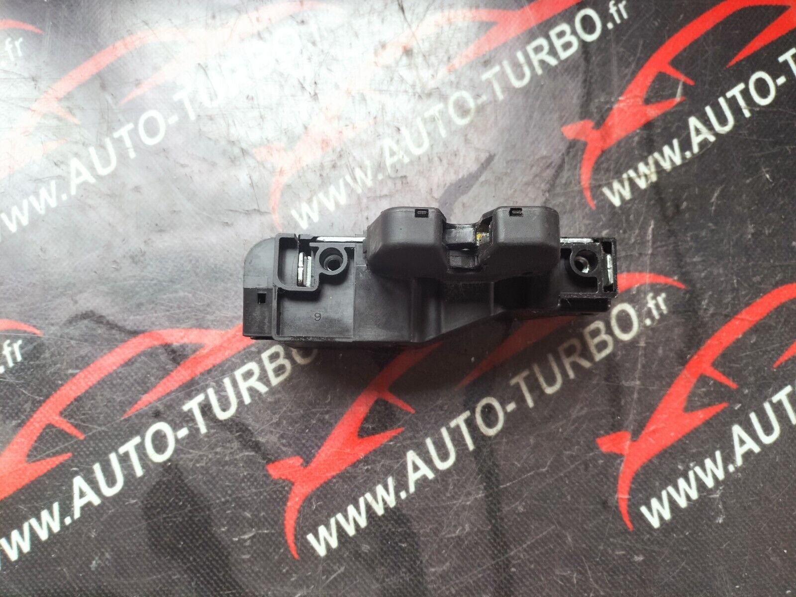 SERRURE DE COFFRE  CITROEN C4 1.6 HDI 110 CH 9652301980