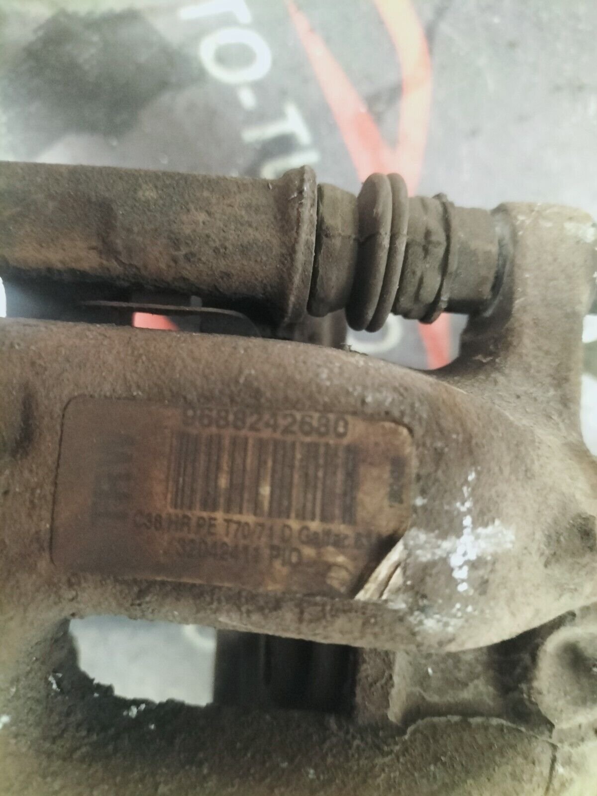 ETRIER DE FREIN ARRIERE DROITE CITROEN C4 1.6 HDI 9688242680