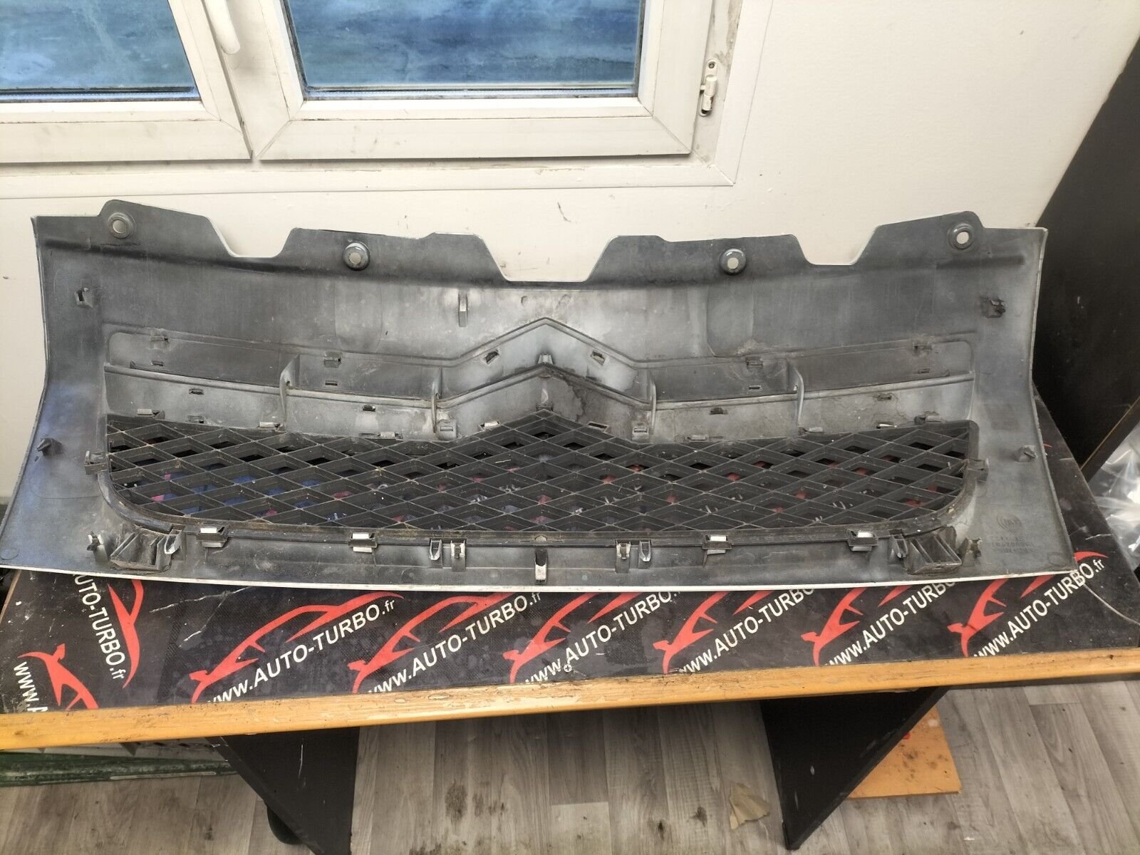 GRILLE DE CALENDRE FACE  CITROEN JUMPER 2.2 HDI 1308069070