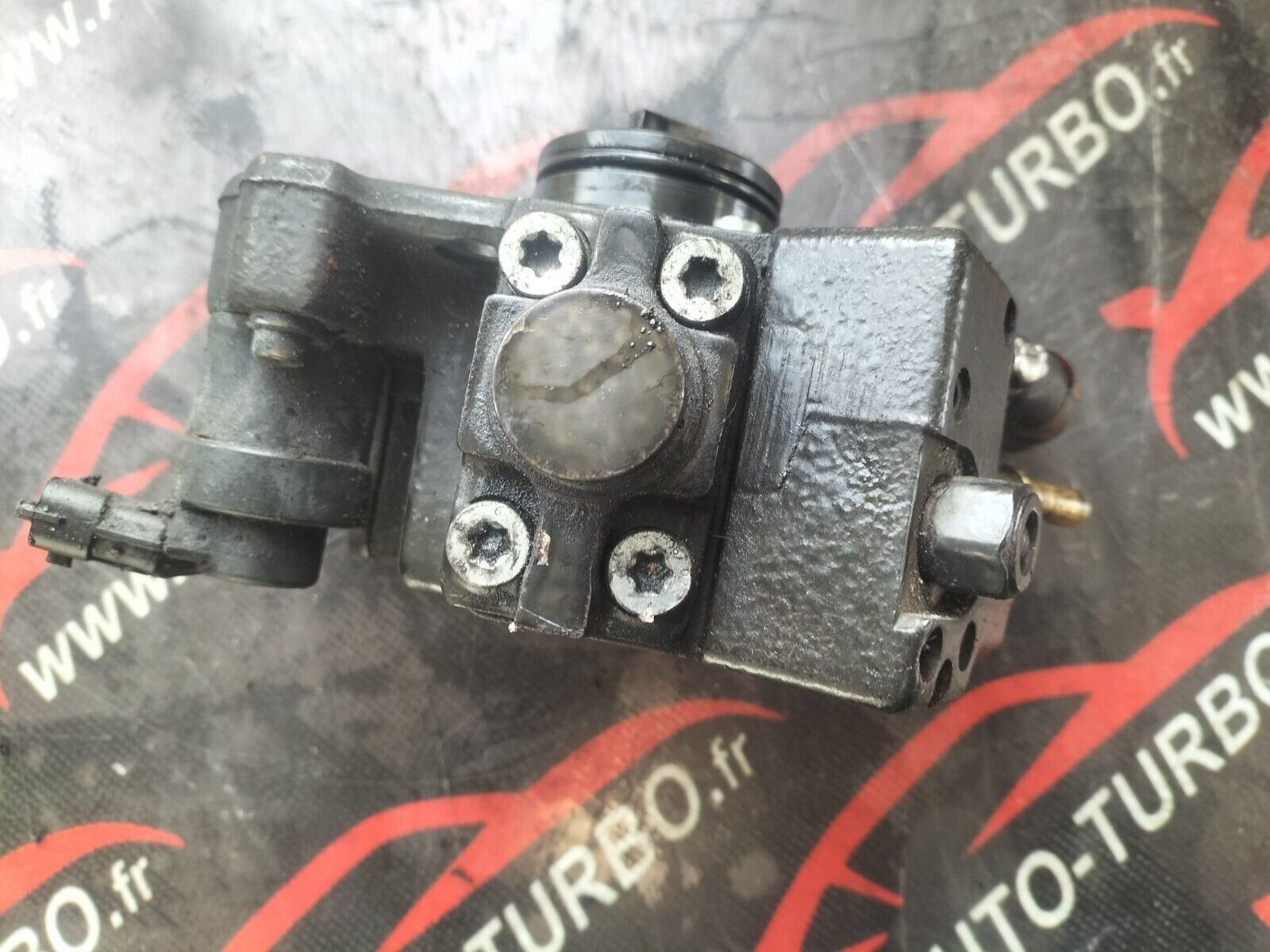 POMPE A INJECTION  OPEL/FIAT 1.3 CDTI/JTD 55236707 BOSCH 0445010266